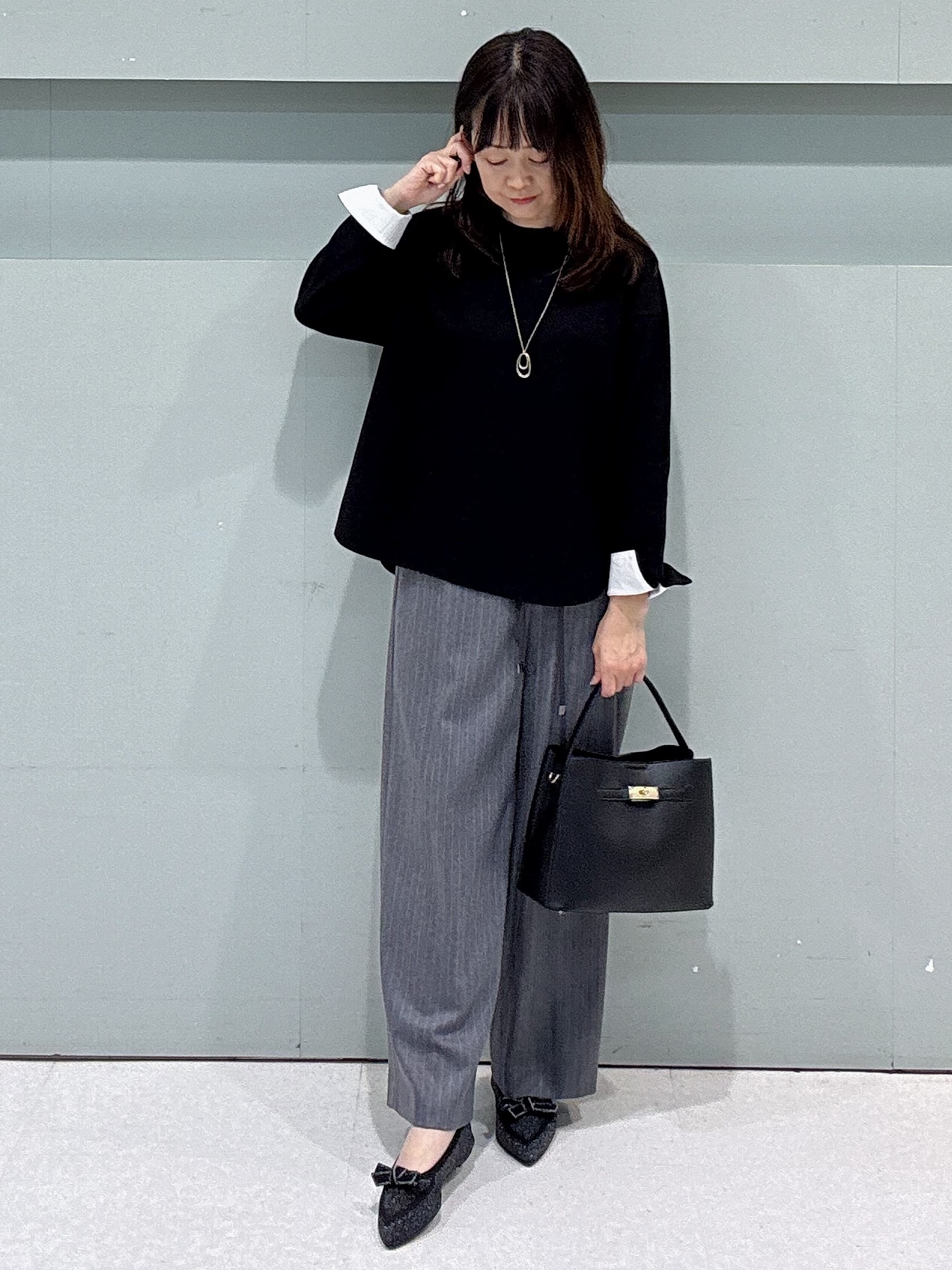 makiさんの「UNTITLED｜【セットアップ可/スウェットライク】袖口シャツドッキングプルオーバー」を使ったコーディネート