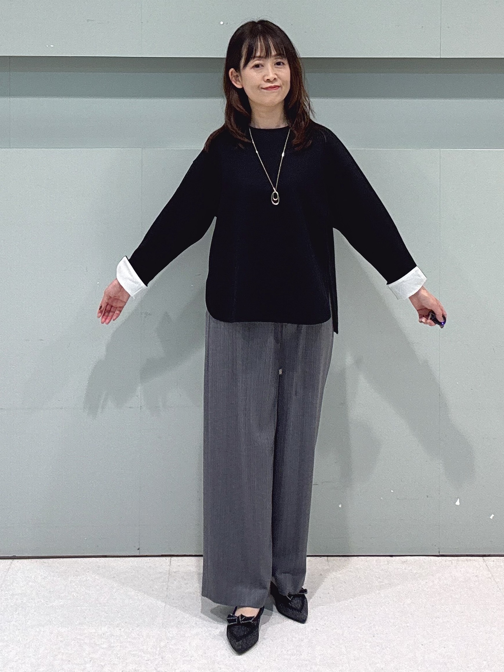 makiさんの「UNTITLED｜【セットアップ可/スウェットライク】袖口シャツドッキングプルオーバー」を使ったコーディネート