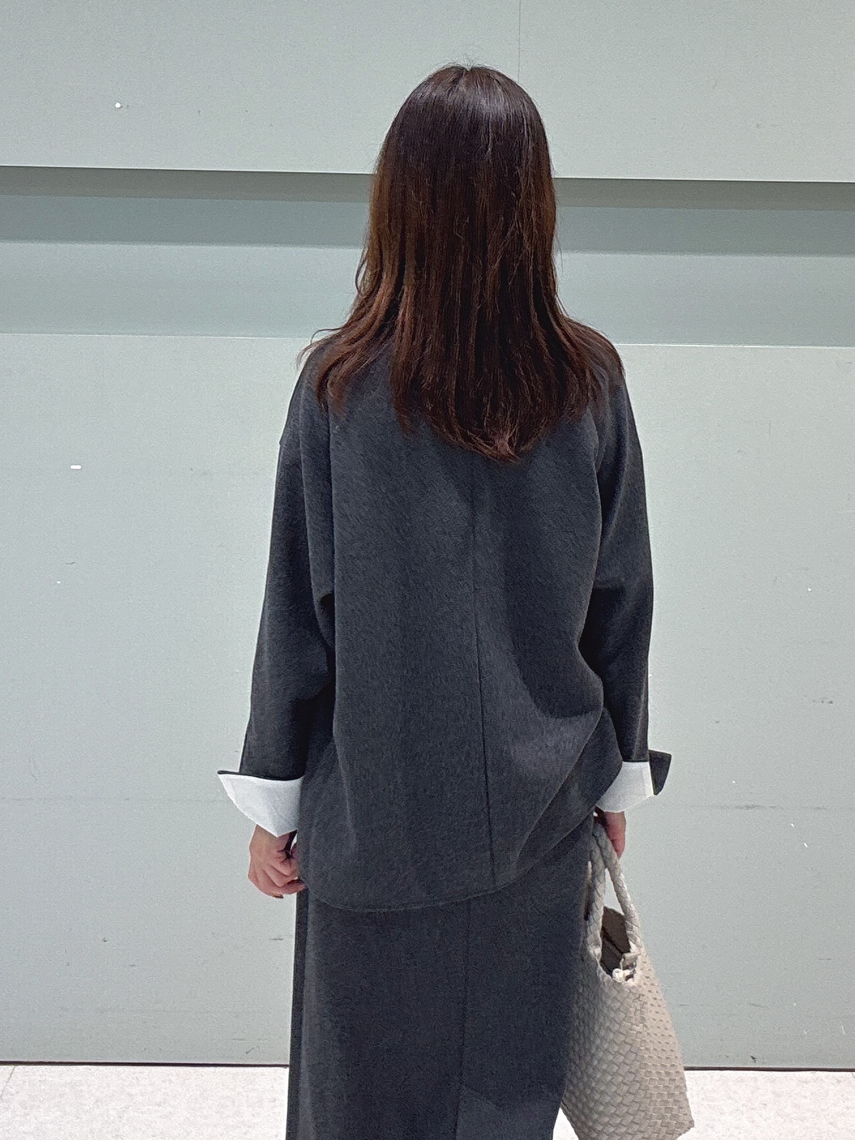 makiさんの「UNTITLED｜【セットアップ可/スウェットライク】袖口シャツドッキングプルオーバー」を使ったコーディネート