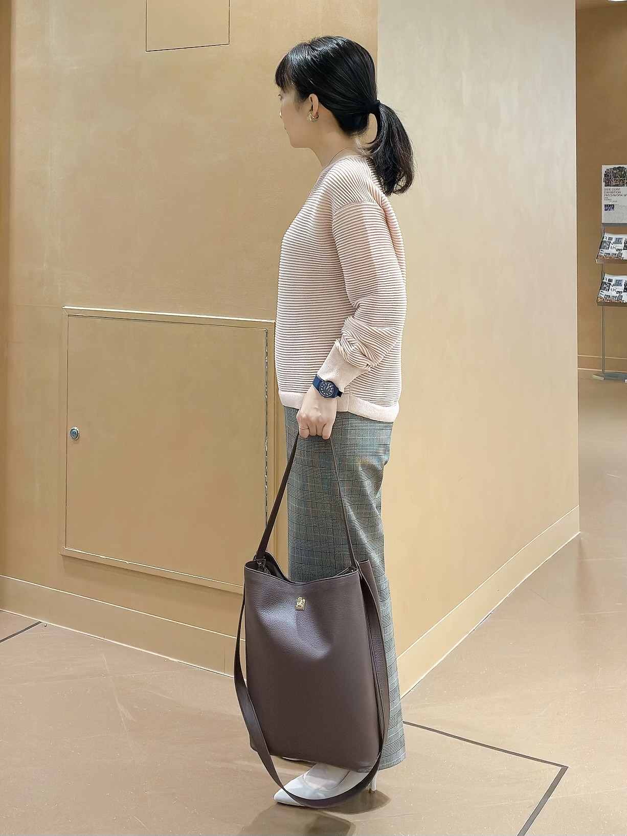 hattoriさんの「INDIVI｜【洗濯機OK／ストレッチ◎】ストレートワイドパンツ」を使ったコーディネート