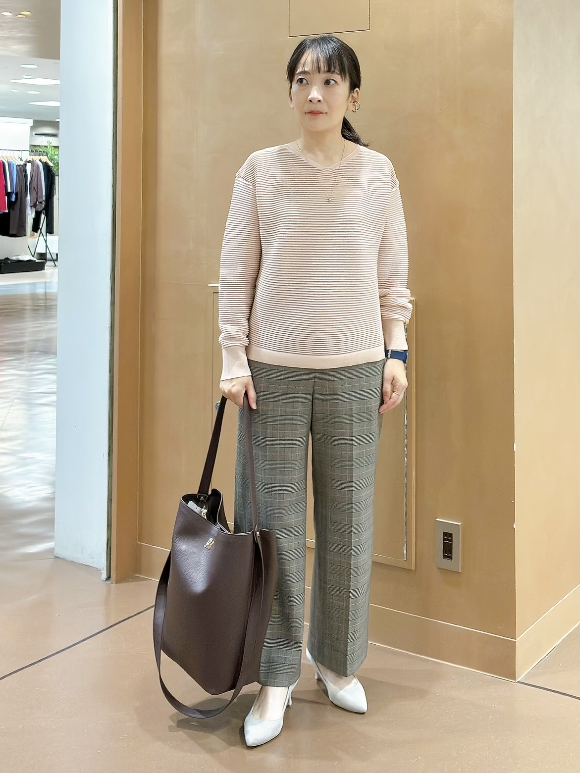 hattoriさんの「INDIVI｜【洗濯機OK／ストレッチ◎】ストレートワイドパンツ」を使ったコーディネート