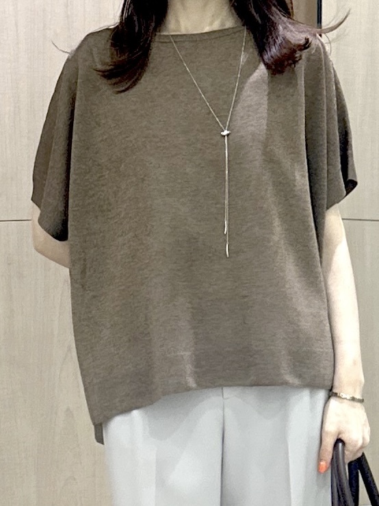 Miwaさんの「UNTITLED｜【アンサンブル可/品のある透け感】Tシャツ風ニットトップス」を使ったコーディネート