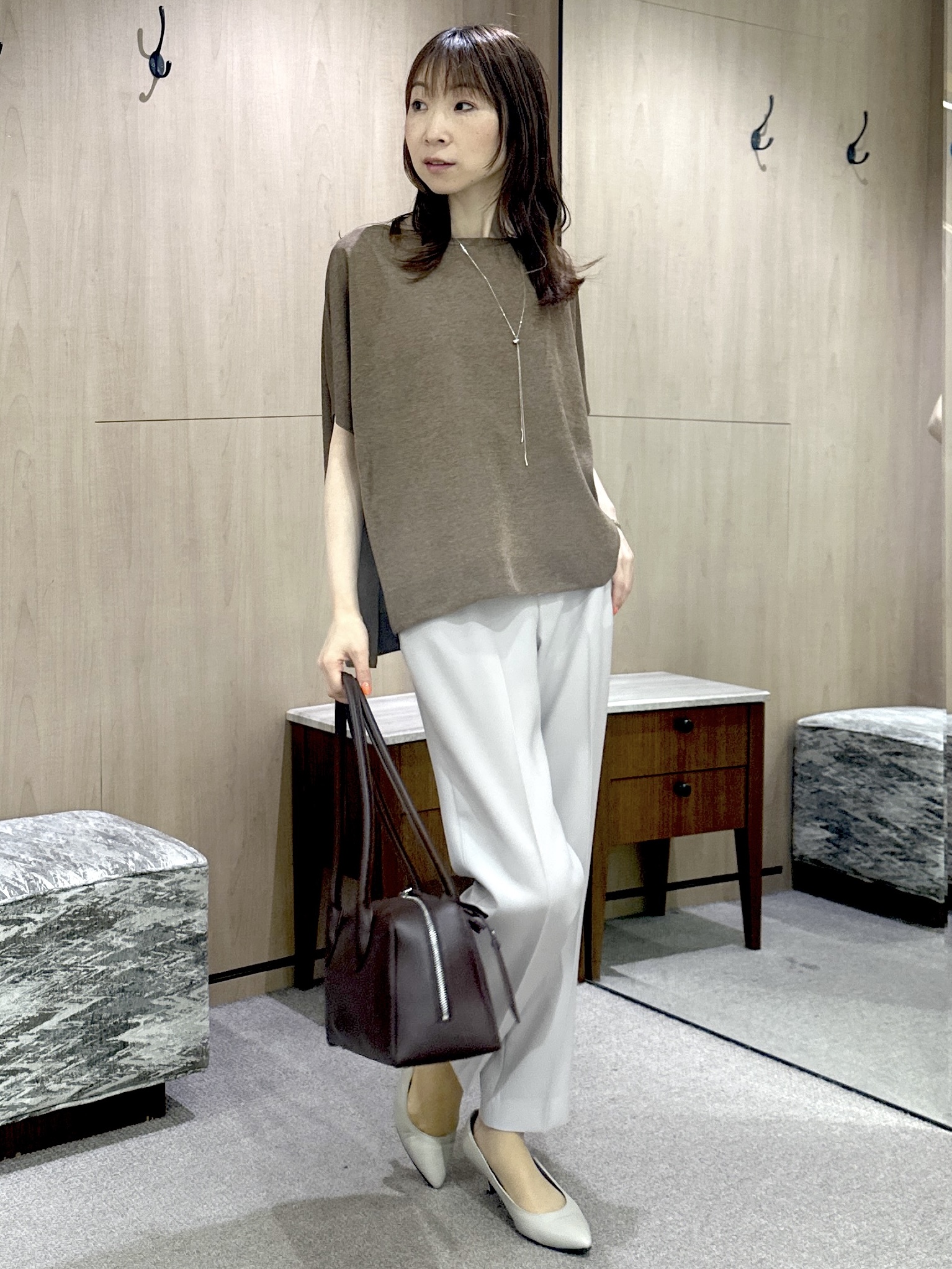 Miwaさんの「UNTITLED｜【アンサンブル可/品のある透け感】Tシャツ風ニットトップス」を使ったコーディネート