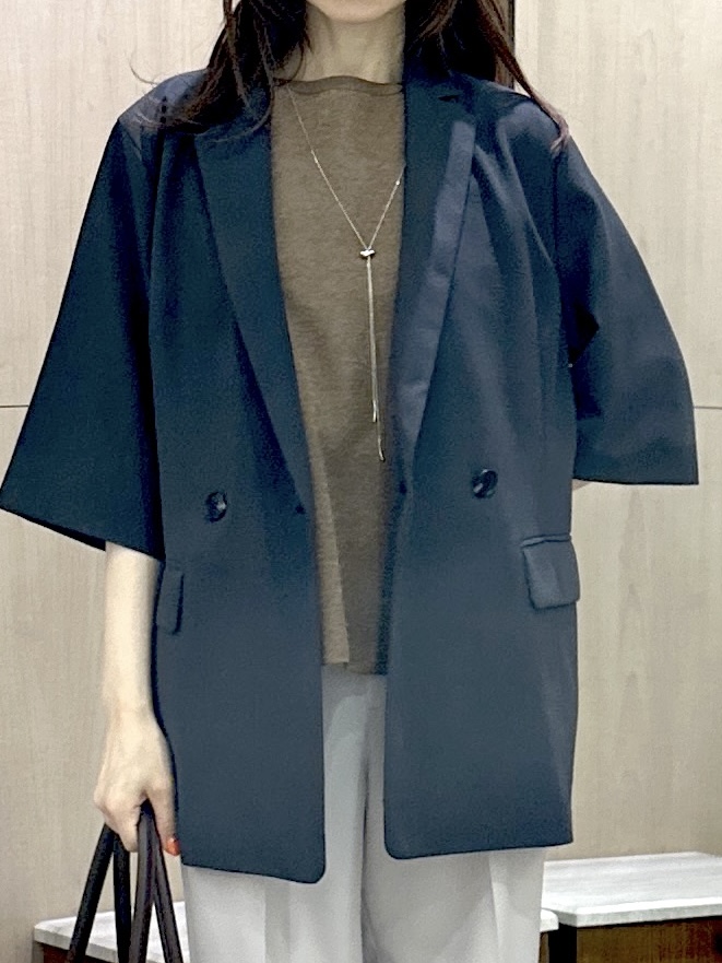 Miwaさんの「UNTITLED｜【アンサンブル可/品のある透け感】Tシャツ風ニットトップス」を使ったコーディネート