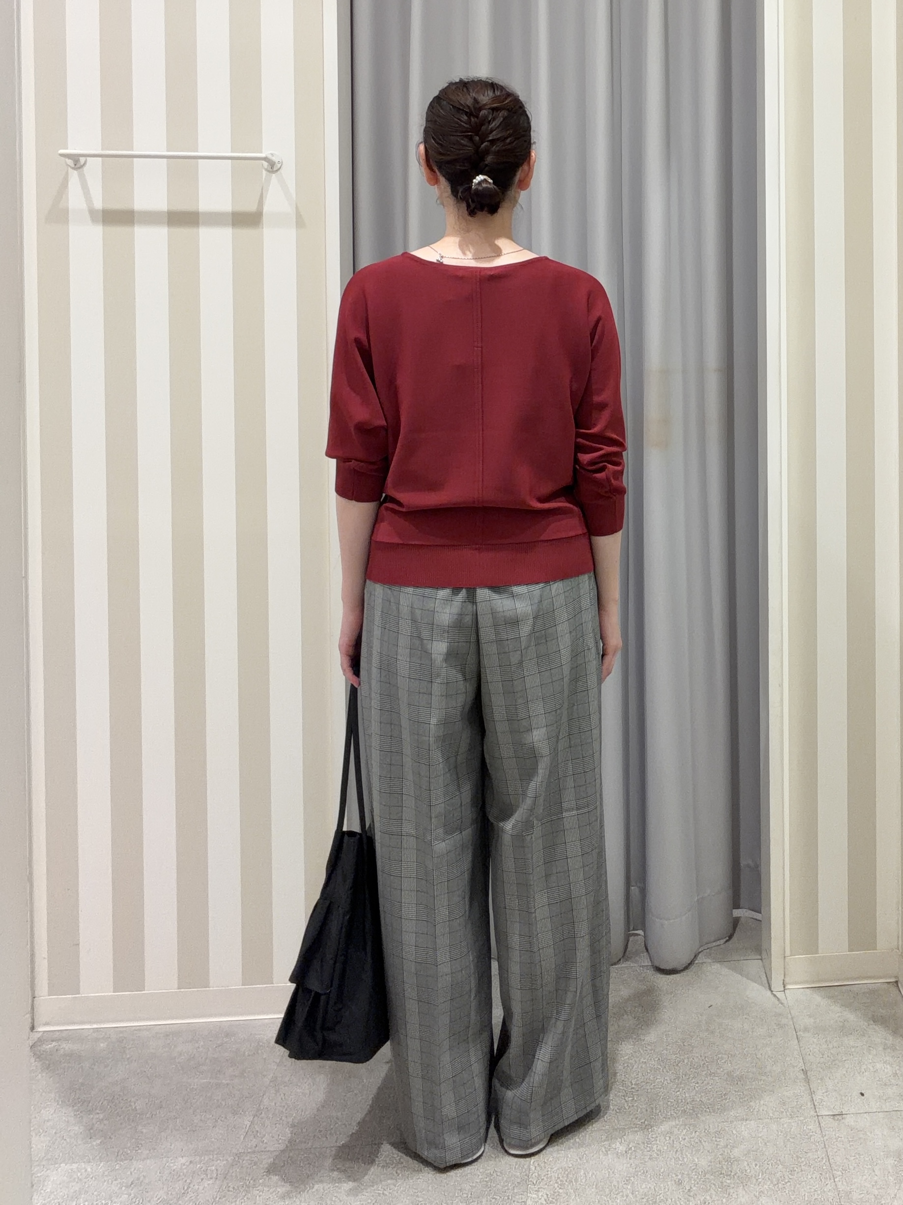 Nanaさんの「SHOO･LA･RUE｜【洗濯機可】軽やかさらタッチ インせず着られる すっきり見えドルマンニット」を使ったコーディネート