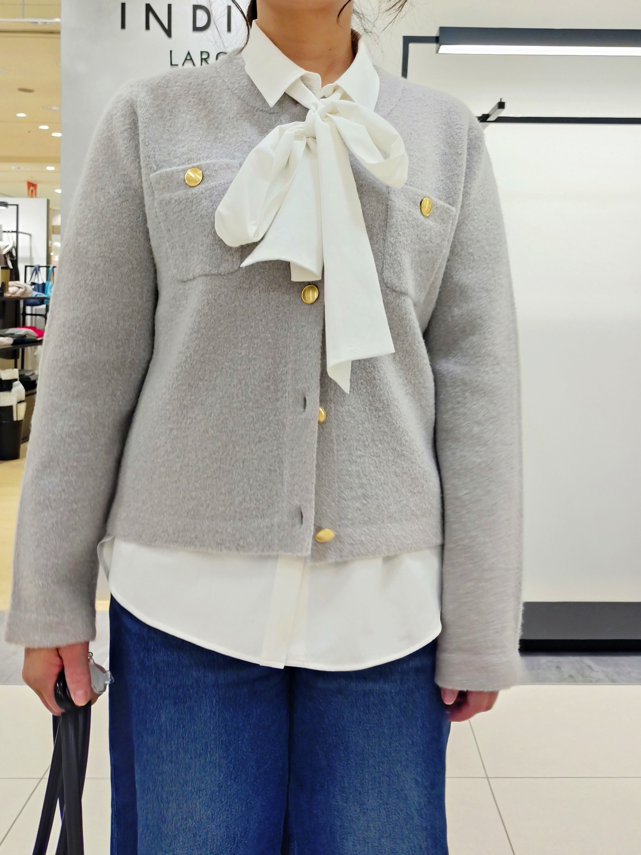 TOMOMIさんの「INDIVI｜【収納力◎／トレンド】スクエアトートバッグ」を使ったコーディネート