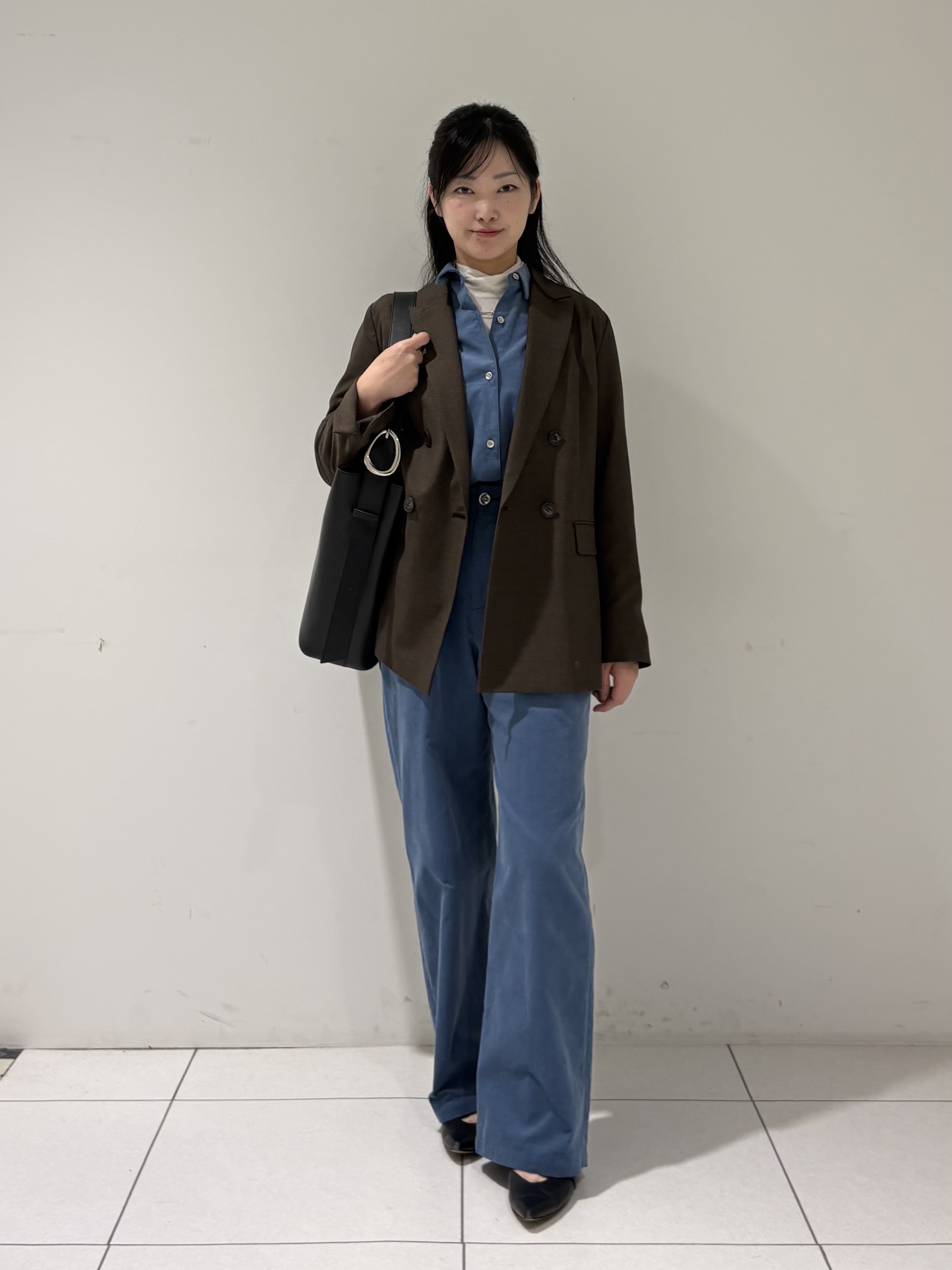 momokoさんの「INDIVI｜【洗濯機OK／ストレッチ◎】秋はじめのダブルジャケット」を使ったコーディネート