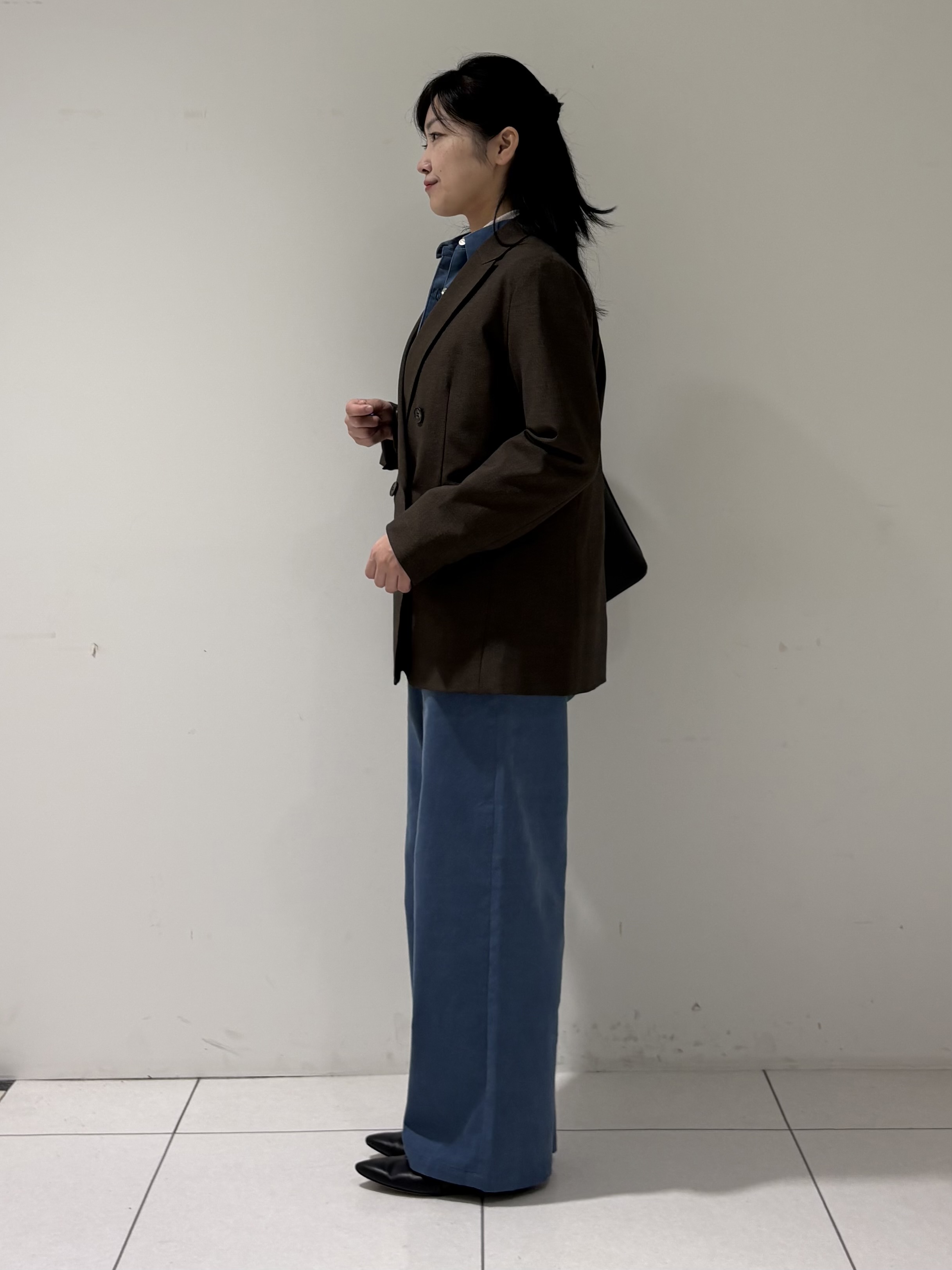 momokoさんの「INDIVI｜【洗濯機OK／ストレッチ◎】秋はじめのダブルジャケット」を使ったコーディネート