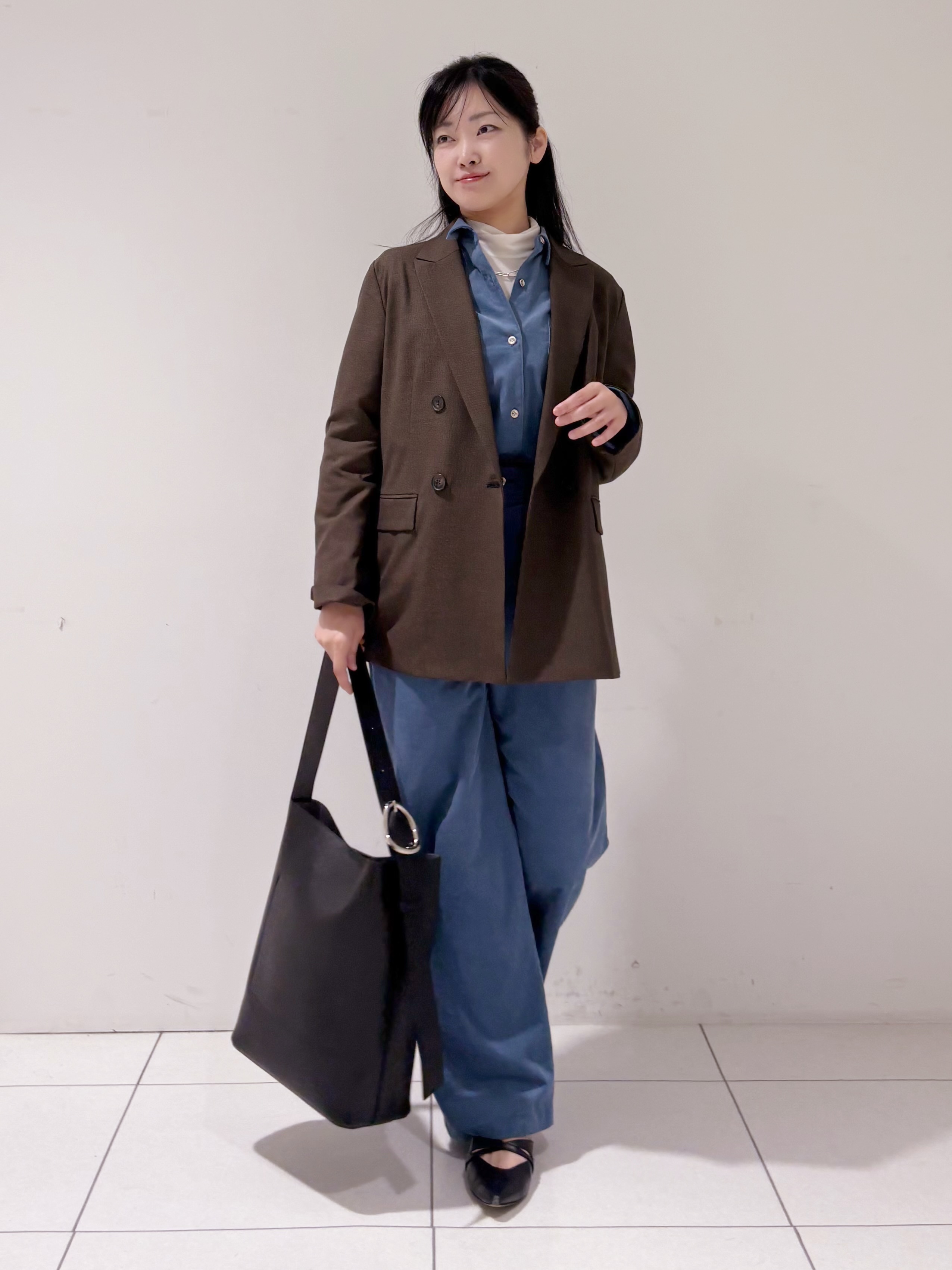 momokoさんの「INDIVI｜【洗濯機OK／ストレッチ◎】秋はじめのダブルジャケット」を使ったコーディネート