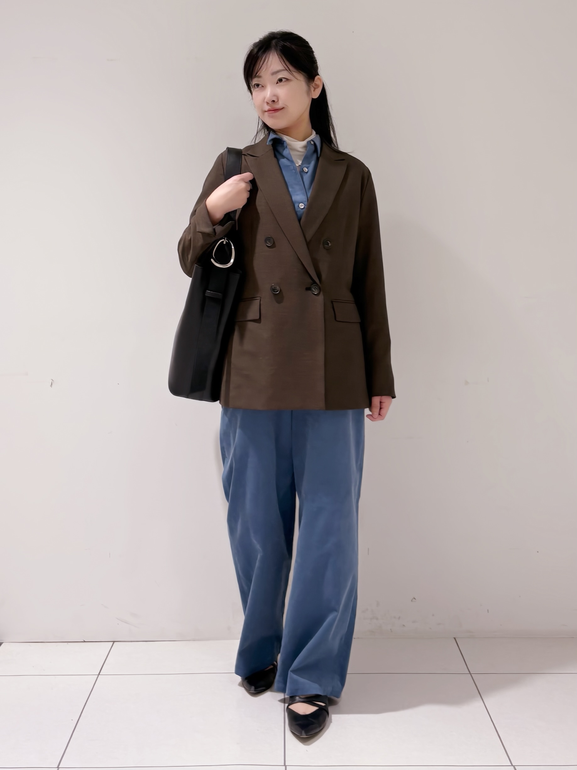 momokoさんの「INDIVI｜【洗濯機OK／ストレッチ◎】秋はじめのダブルジャケット」を使ったコーディネート