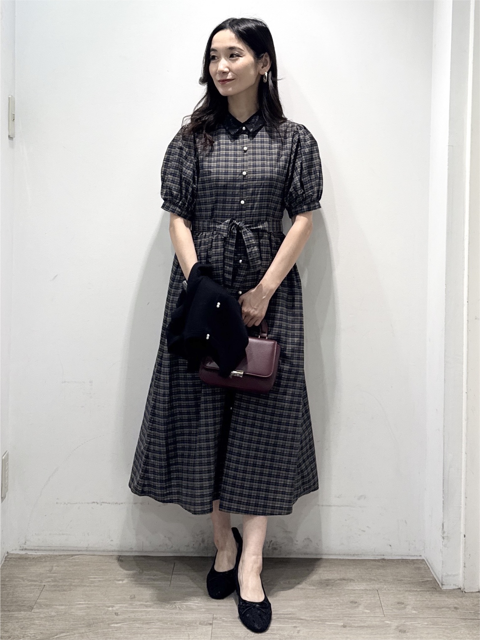 yuicciさんの「OPAQUE.CLIP｜【上品な透け感】ダブルパール調釦 愛されシアーカーディガン」を使ったコーディネート