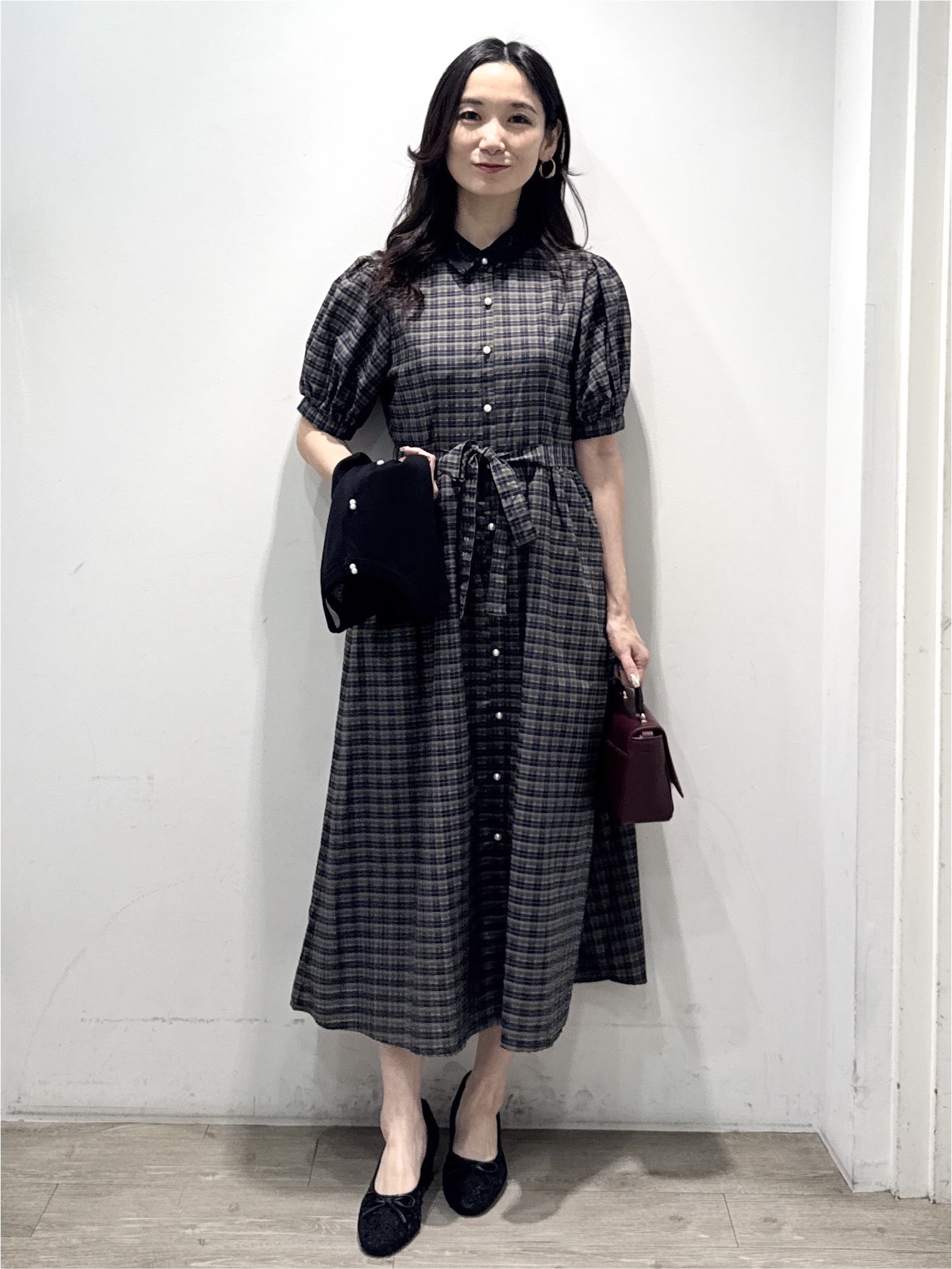 yuicciさんの「OPAQUE.CLIP｜【上品な透け感】ダブルパール調釦 愛されシアーカーディガン」を使ったコーディネート