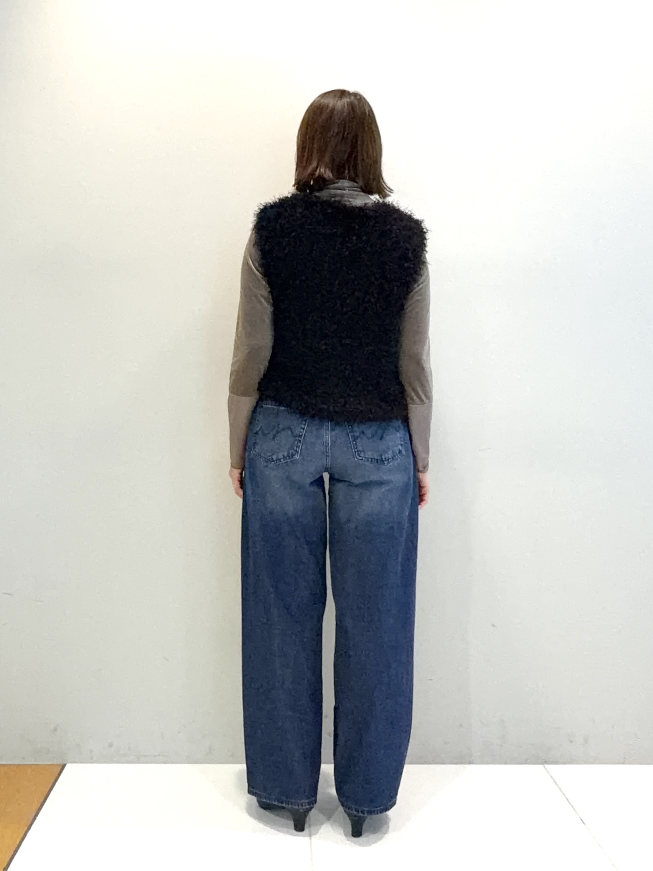 murayamaさんの「INDIVI｜【レイヤード／袖口シアー／日本製】ベロアジャージトップス」を使ったコーディネート