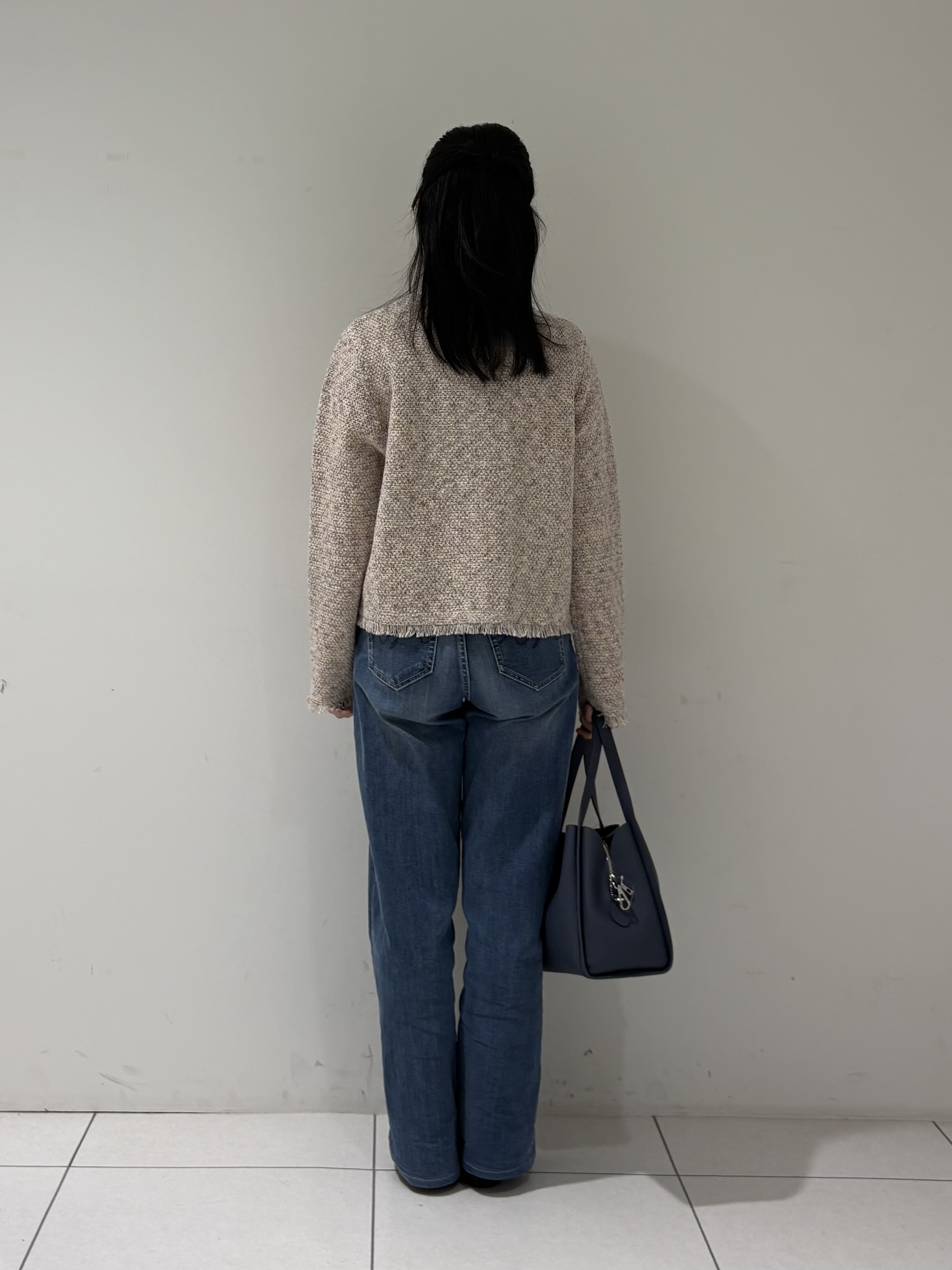momokoさんの「INDIVI｜【華やか／ラメ】ミックスツイード ニットジャケット」を使ったコーディネート