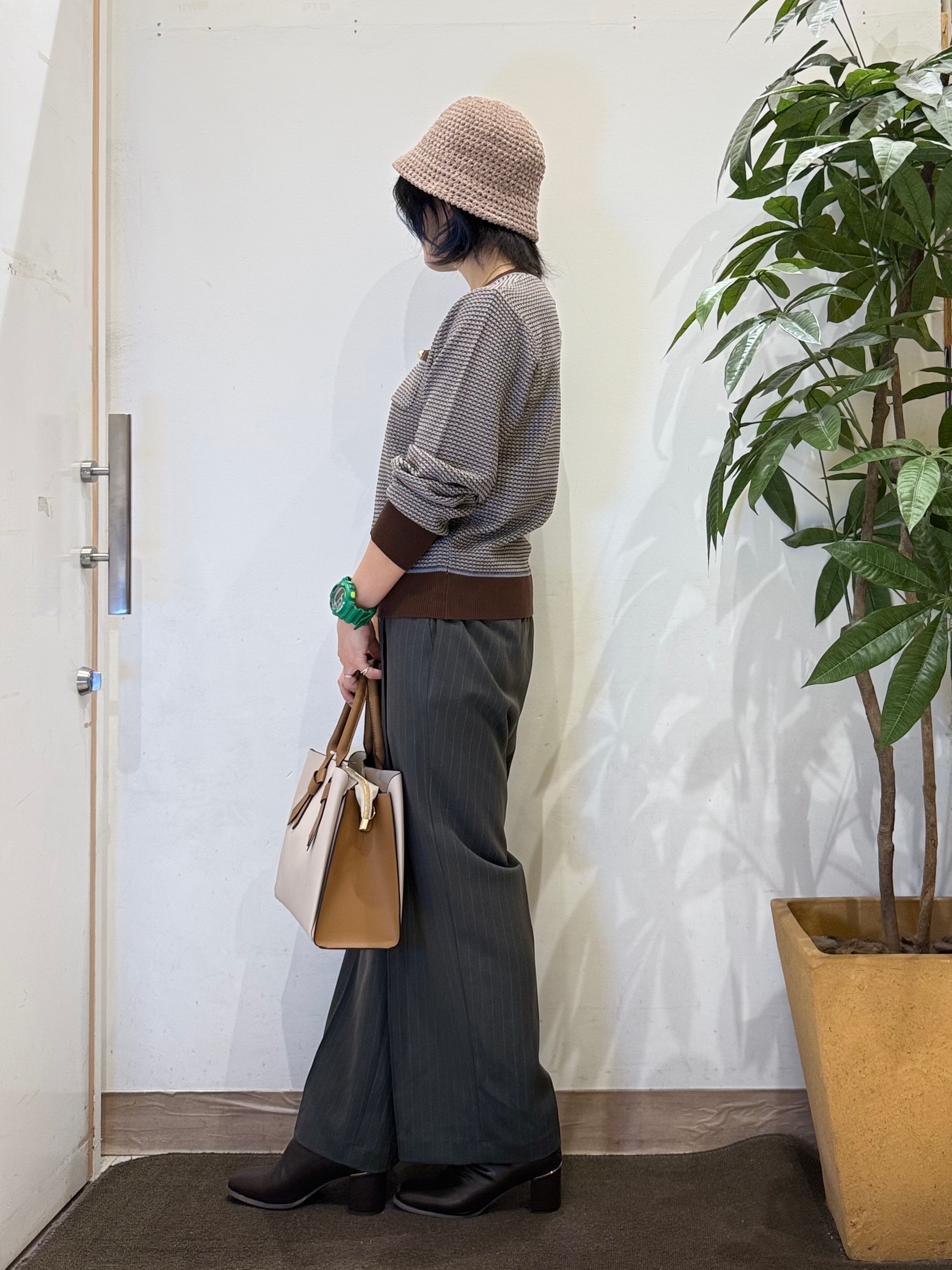 misakiさんの「SHOO･LA･RUE｜【S-LL/洗濯機可】1枚でサマになる カノコ編み配色クルーネックニット」を使ったコーディネート
