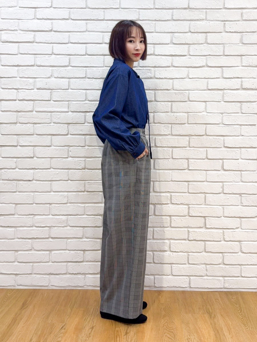 𝐜𝐡𝐢𝐤𝐚さんの「SHOO･LA･RUE｜【S-LL/洗濯機可】華やぐデニムボウタイリボンシャツ」を使ったコーディネート