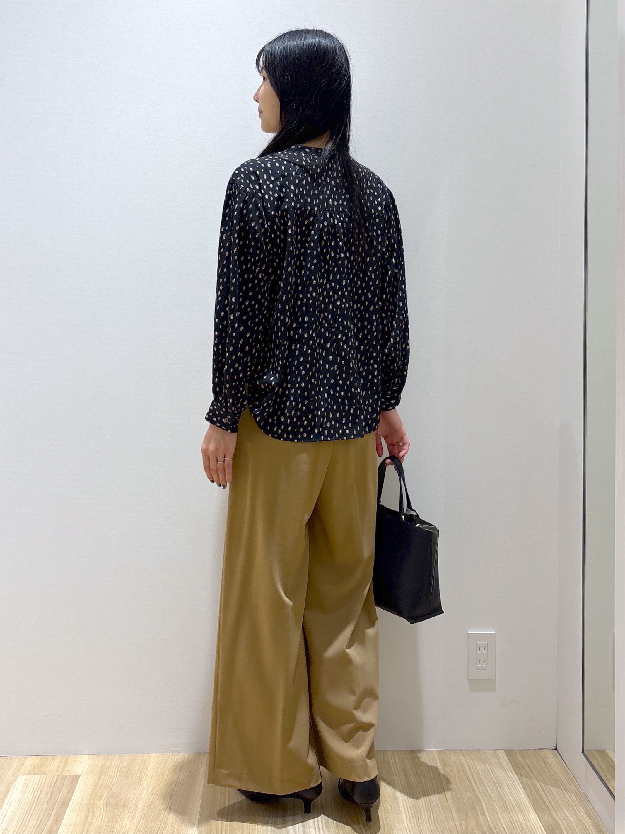 sachikoさんの「OPAQUE.CLIP｜レオパード柄プリント スキッパーブラウス【洗濯機OK】」を使ったコーディネート