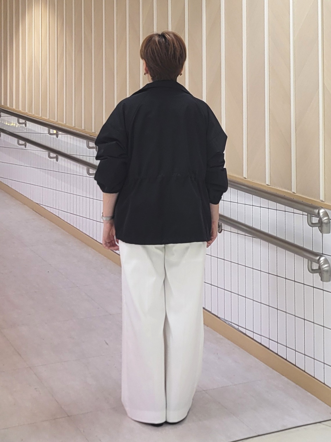 tomoさんの「COUP DE CHANCE｜【手洗い可】裾レースニット」を使ったコーディネート