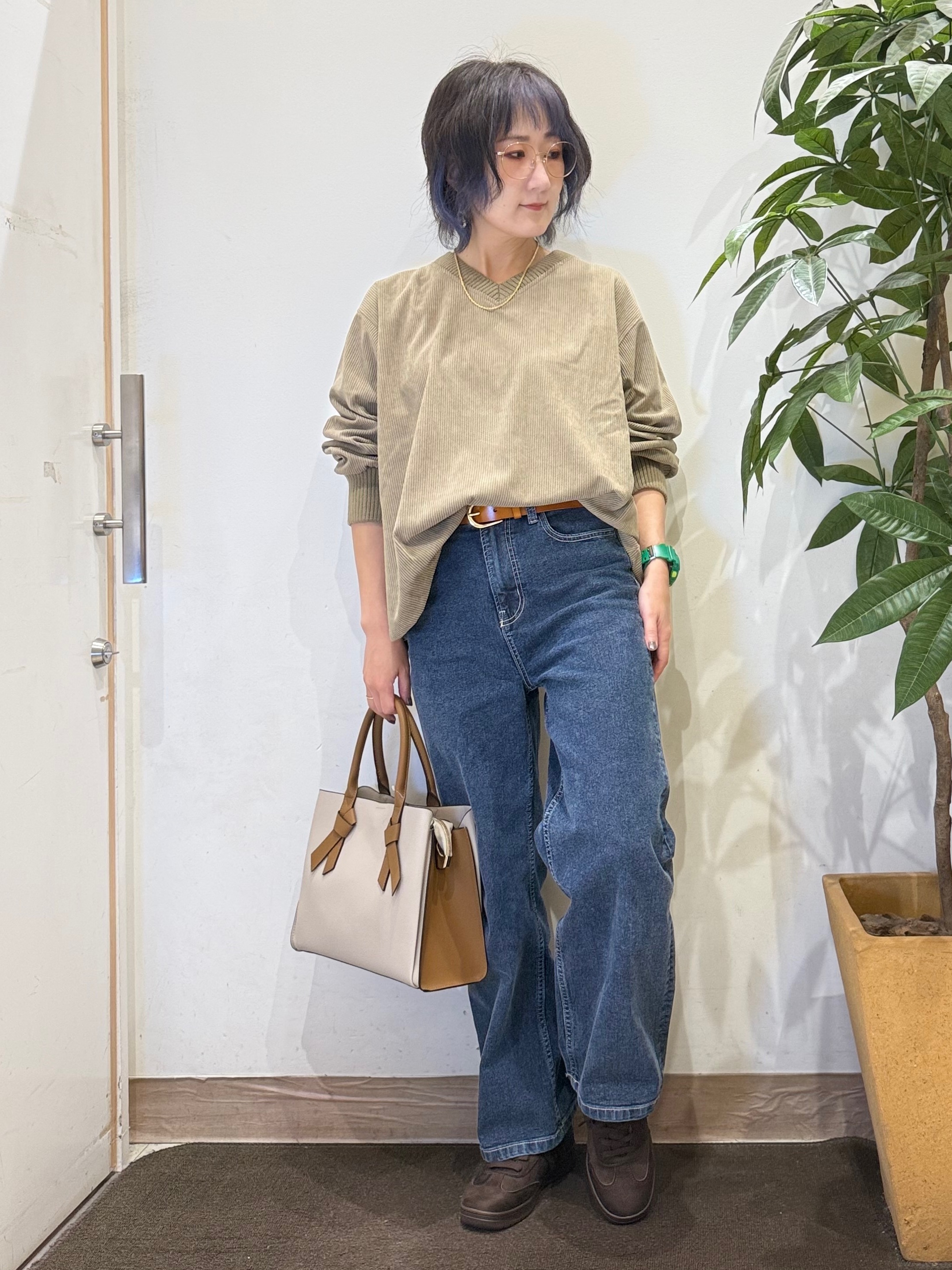 misakiさんの「SHOO･LA･RUE｜コーデの幅が広がる！コーデュロイ2WAYプルオーバー」を使ったコーディネート