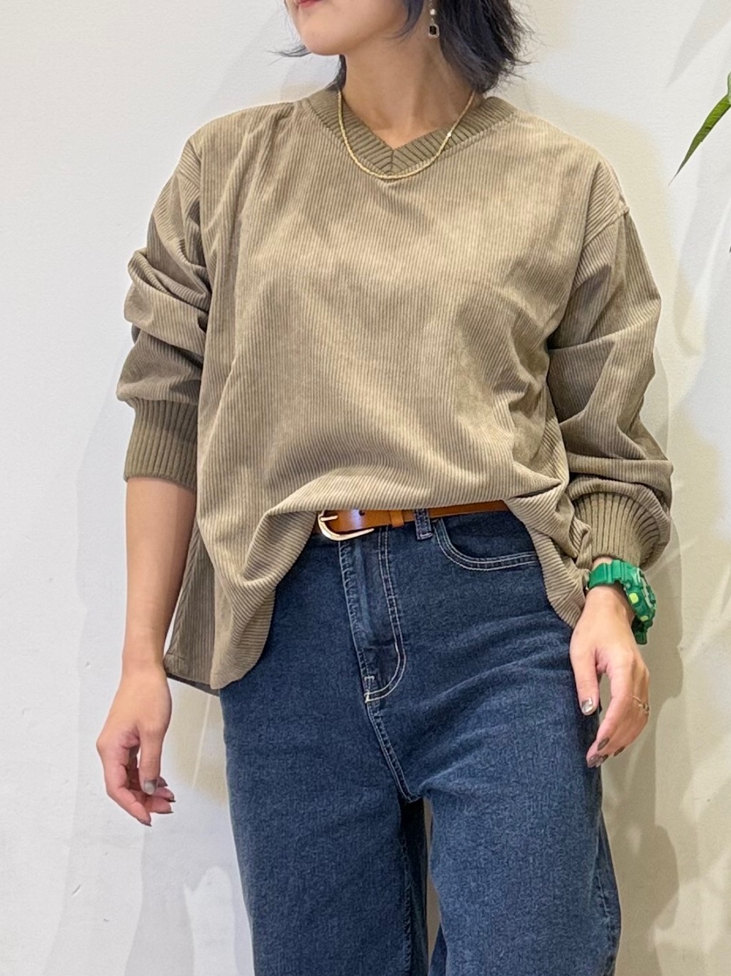 misakiさんの「SHOO･LA･RUE｜コーデの幅が広がる！コーデュロイ2WAYプルオーバー」を使ったコーディネート