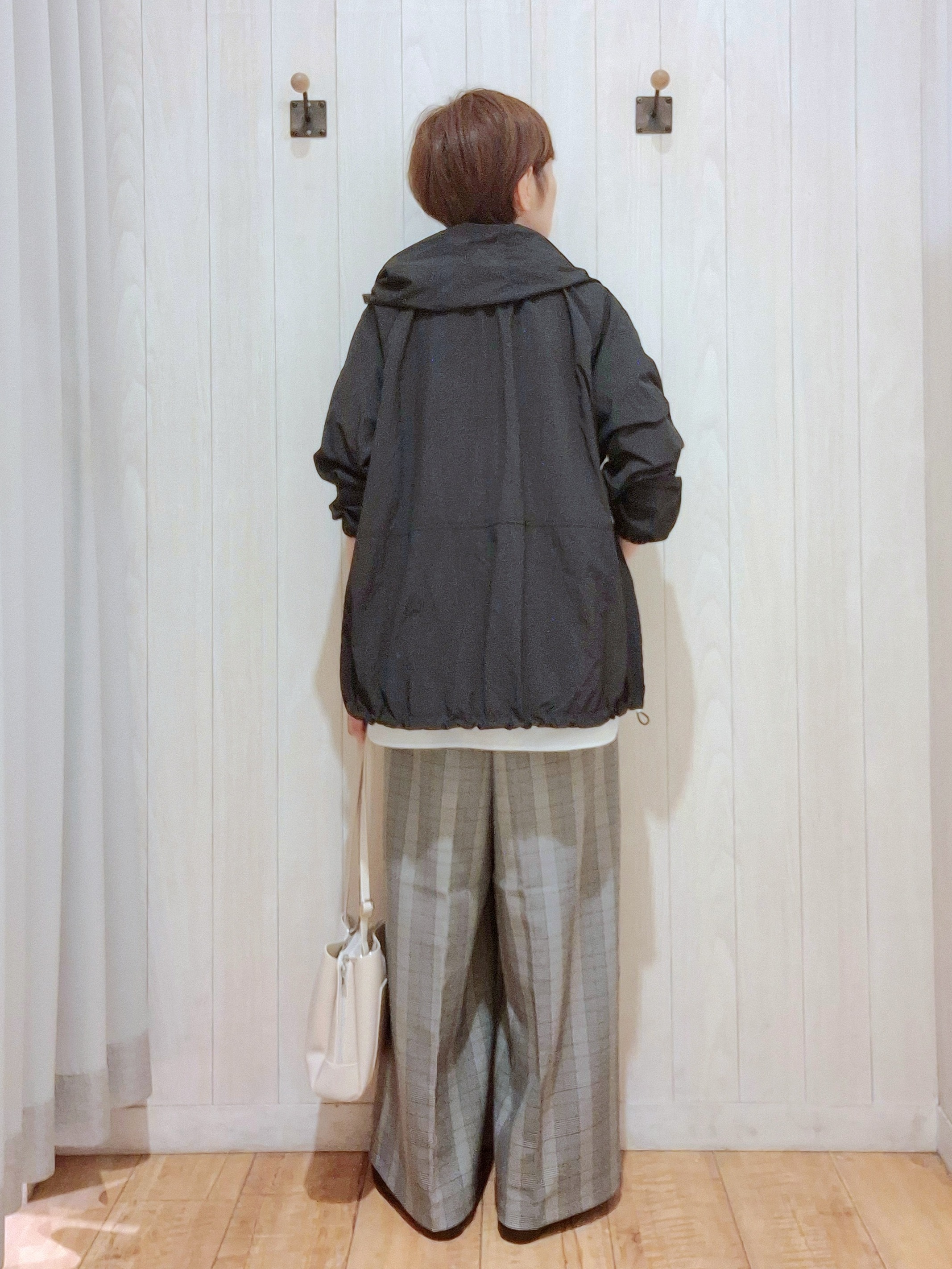 Ribさんの「SHOO･LA･RUE｜【S-LL/撥水】ゴールドパーツで女性らしく ギャザーブルゾン」を使ったコーディネート