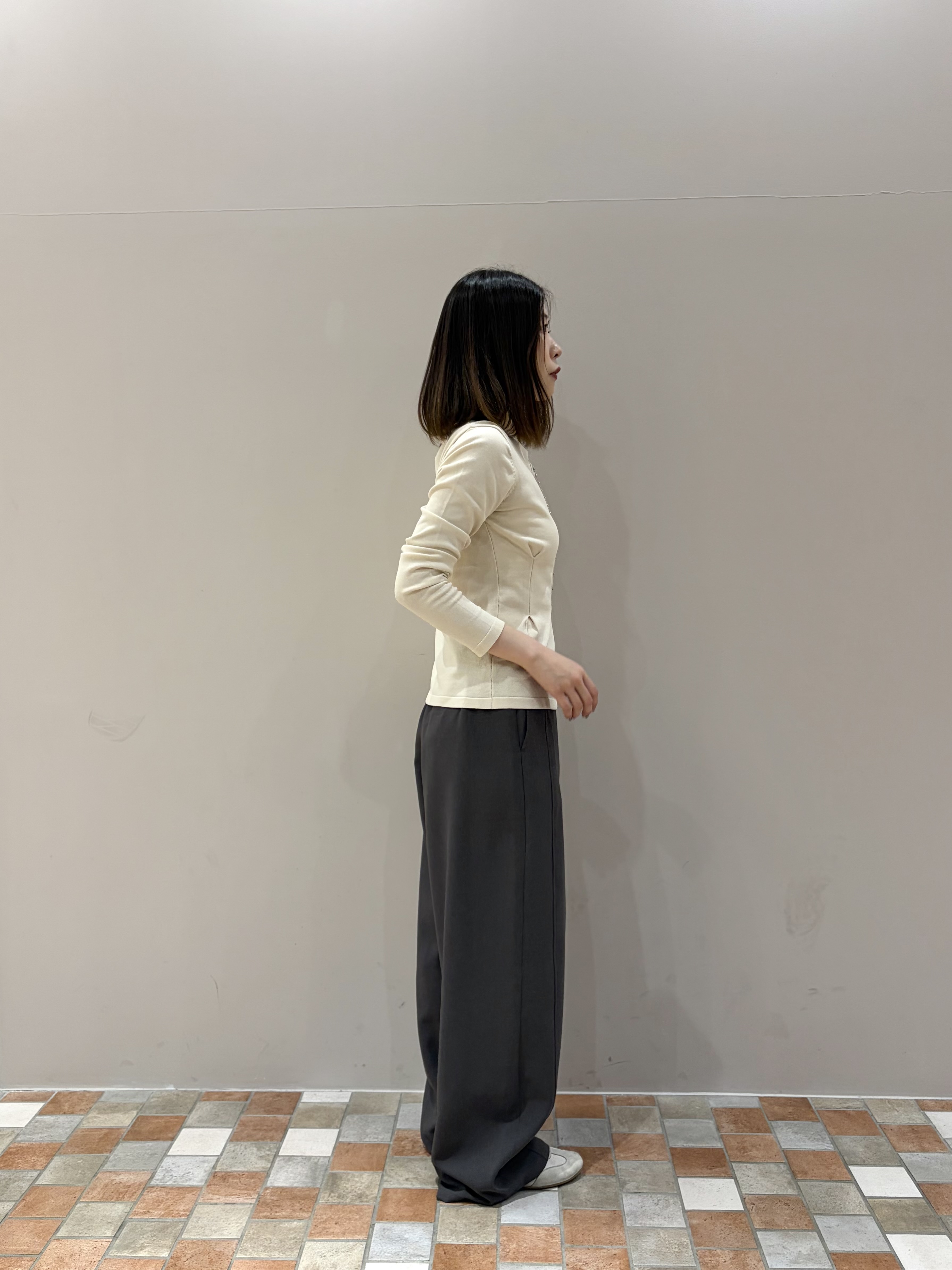 amiさんの「INDIVI｜ラインロングネックレス」を使ったコーディネート