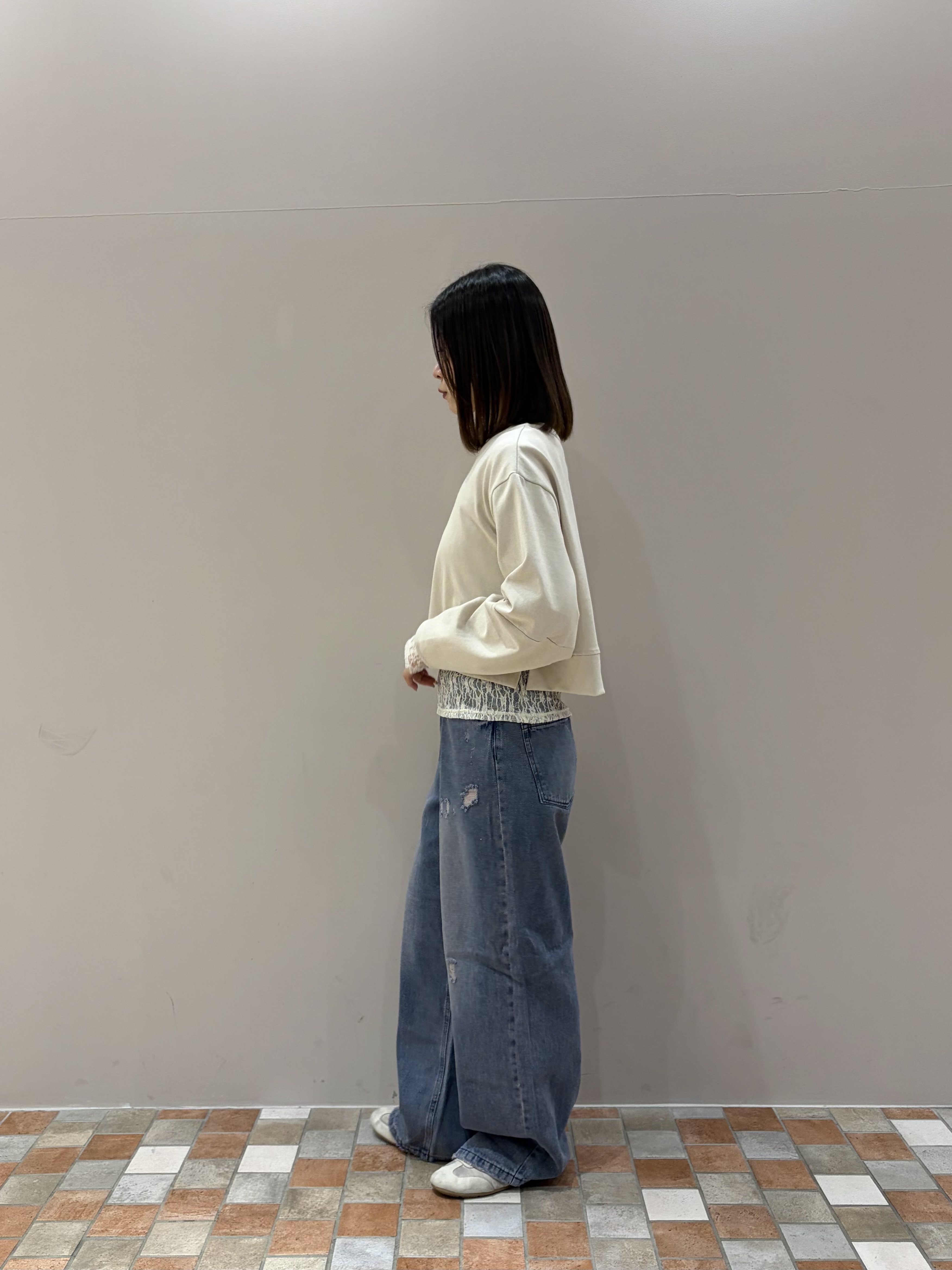 amiさんの「INDIVI｜ラインロングネックレス」を使ったコーディネート