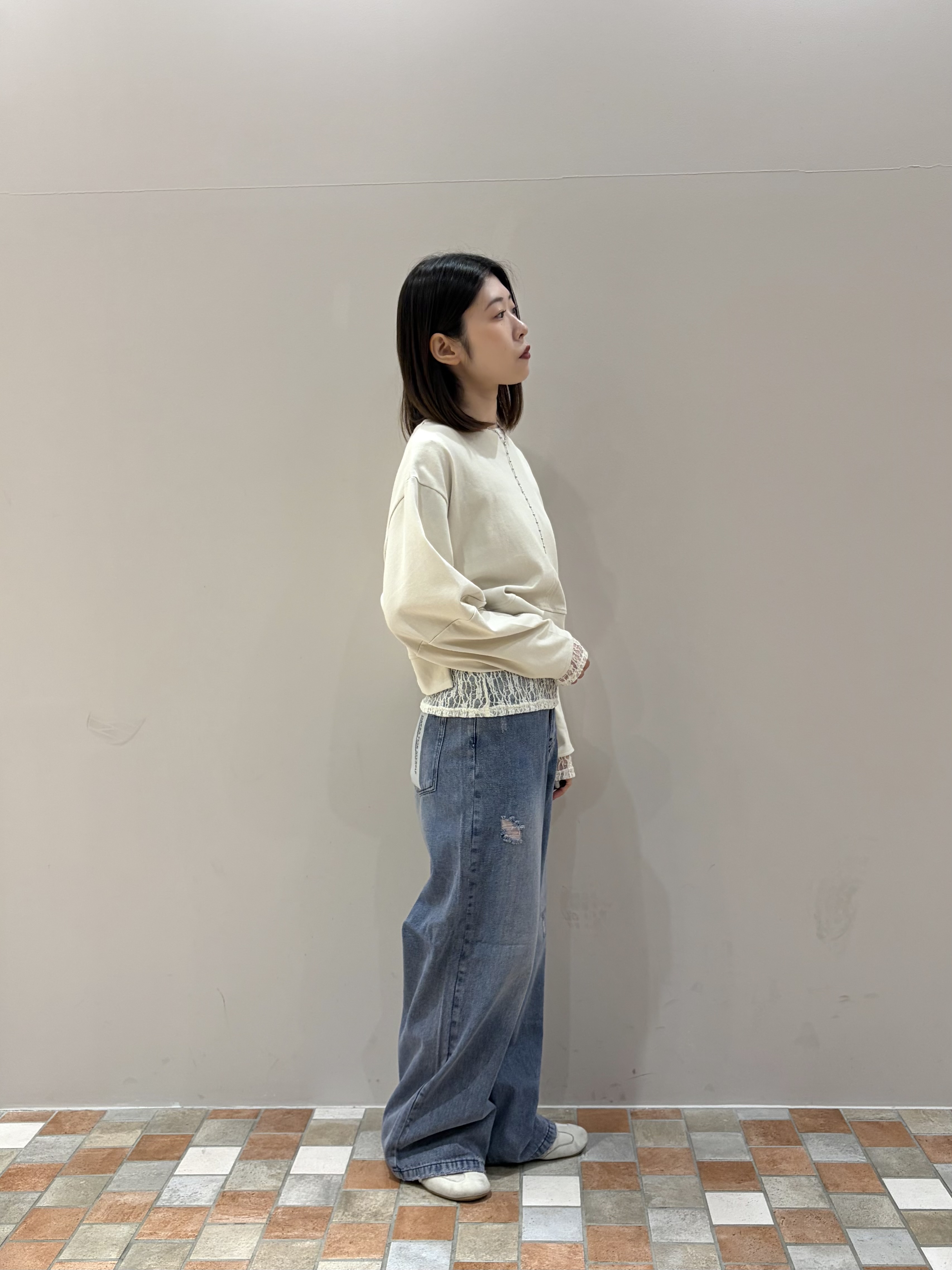 amiさんの「INDIVI｜ラインロングネックレス」を使ったコーディネート
