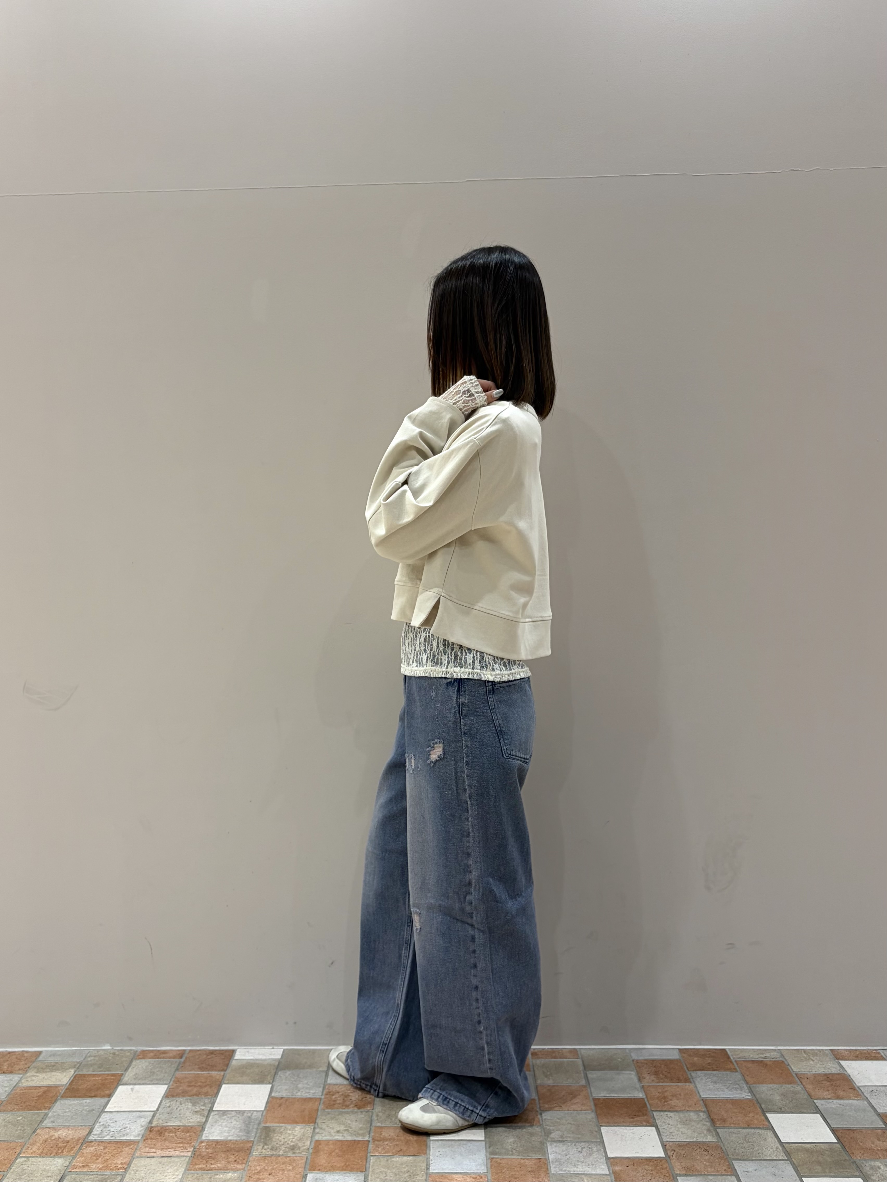 amiさんの「INDIVI｜ラインロングネックレス」を使ったコーディネート