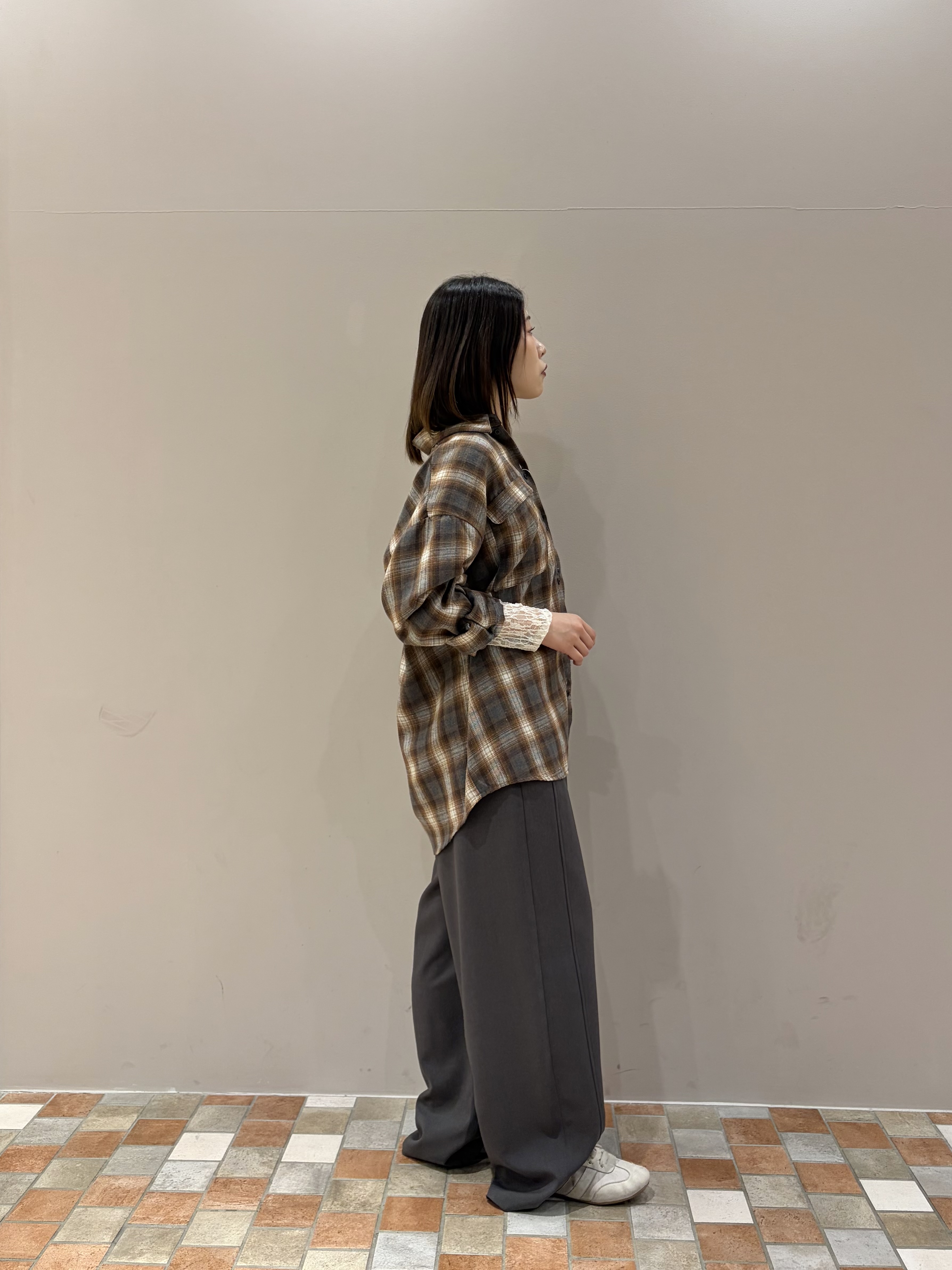 amiさんの「INDIVI｜ラインロングネックレス」を使ったコーディネート