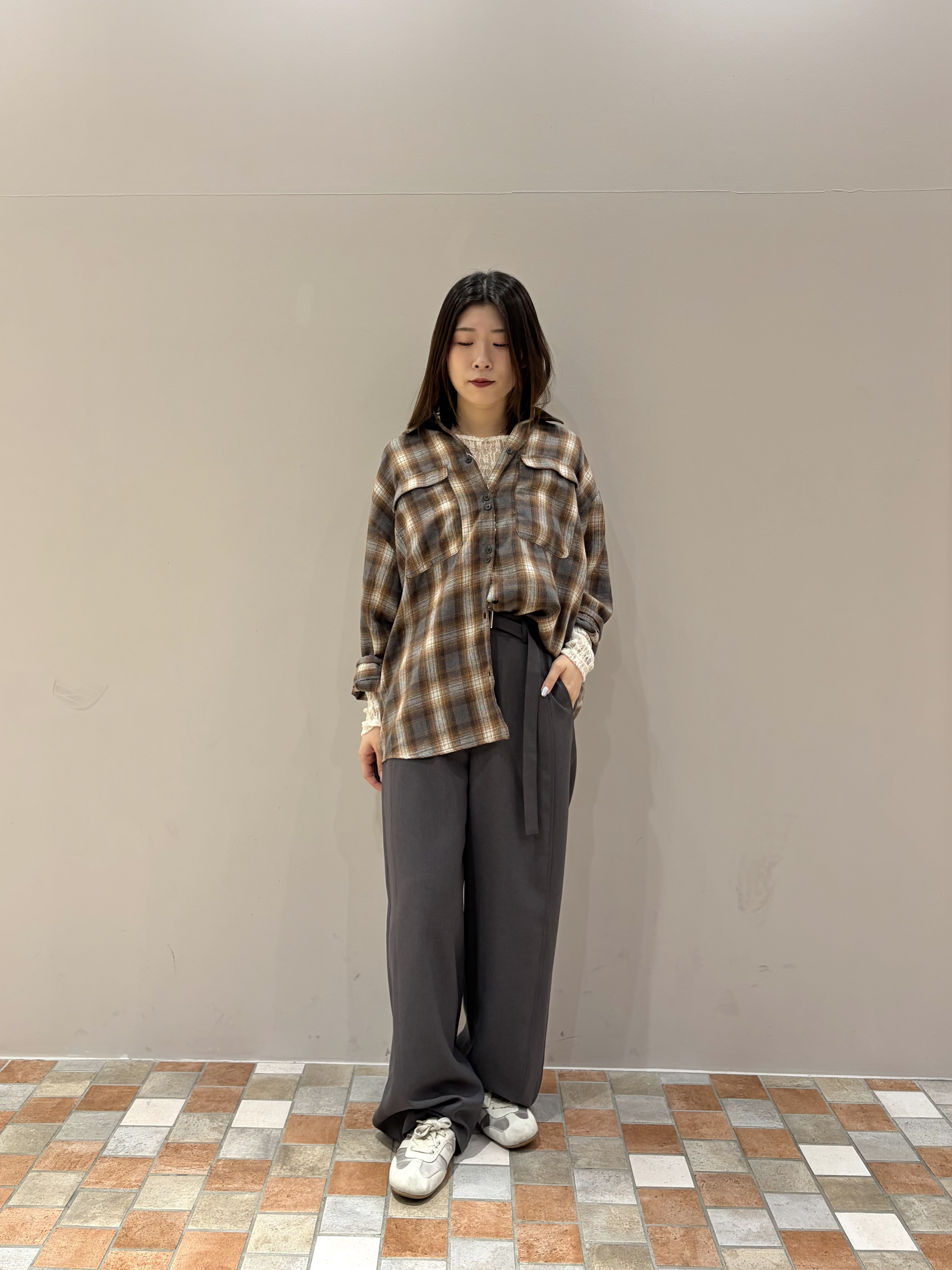 amiさんの「INDIVI｜ラインロングネックレス」を使ったコーディネート