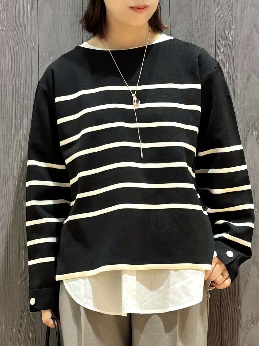 meiさんの「SHOO･LA･RUE｜【洗濯機可/S-LL】抜け感ある着こなしに 金ボタン付き スポンディッシュ クルーネックニット」を使ったコーディネート