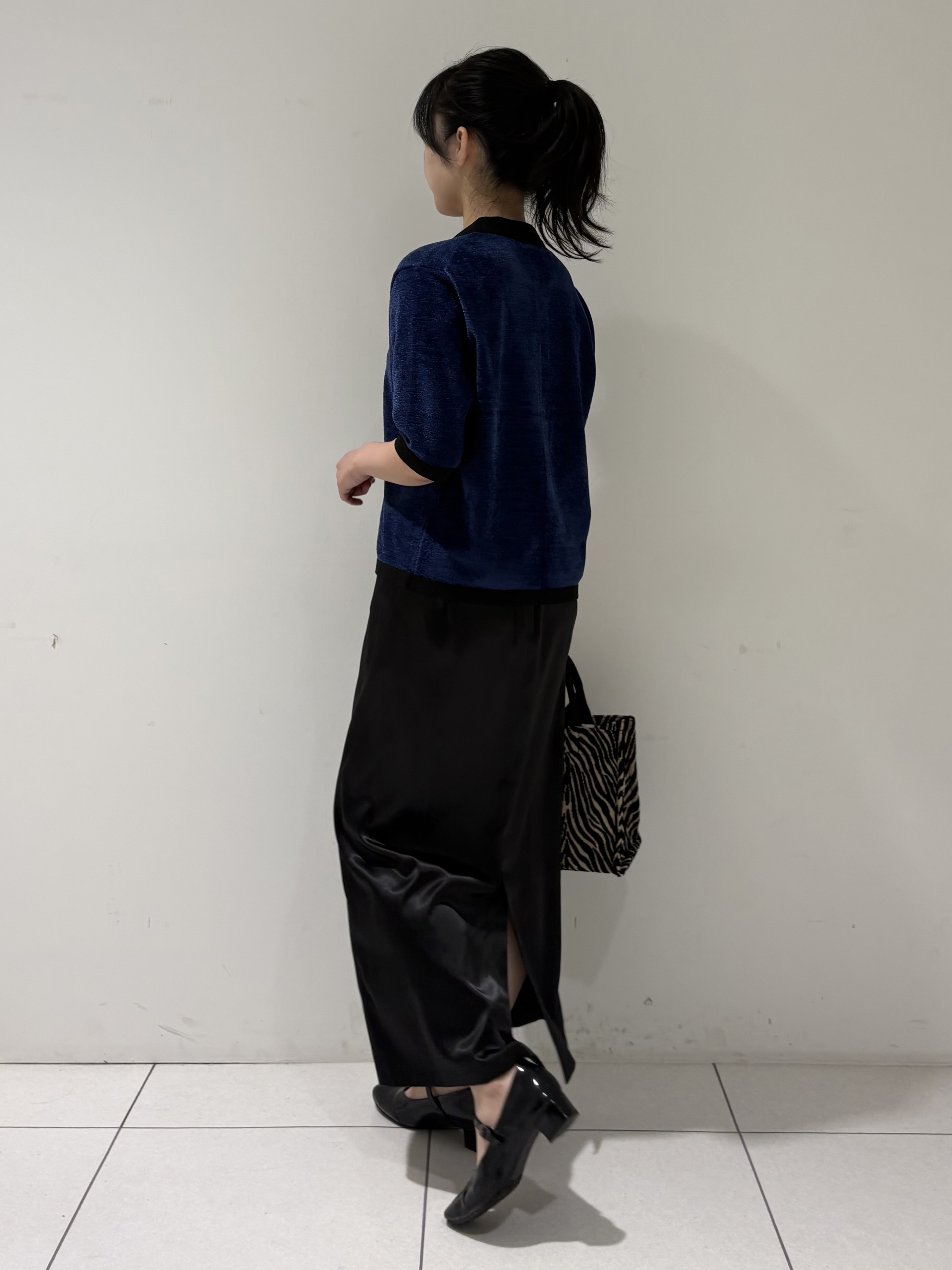 momokoさんの「INDIVI｜【5分袖／配色デザイン】モールヤーン襟付きニット」を使ったコーディネート