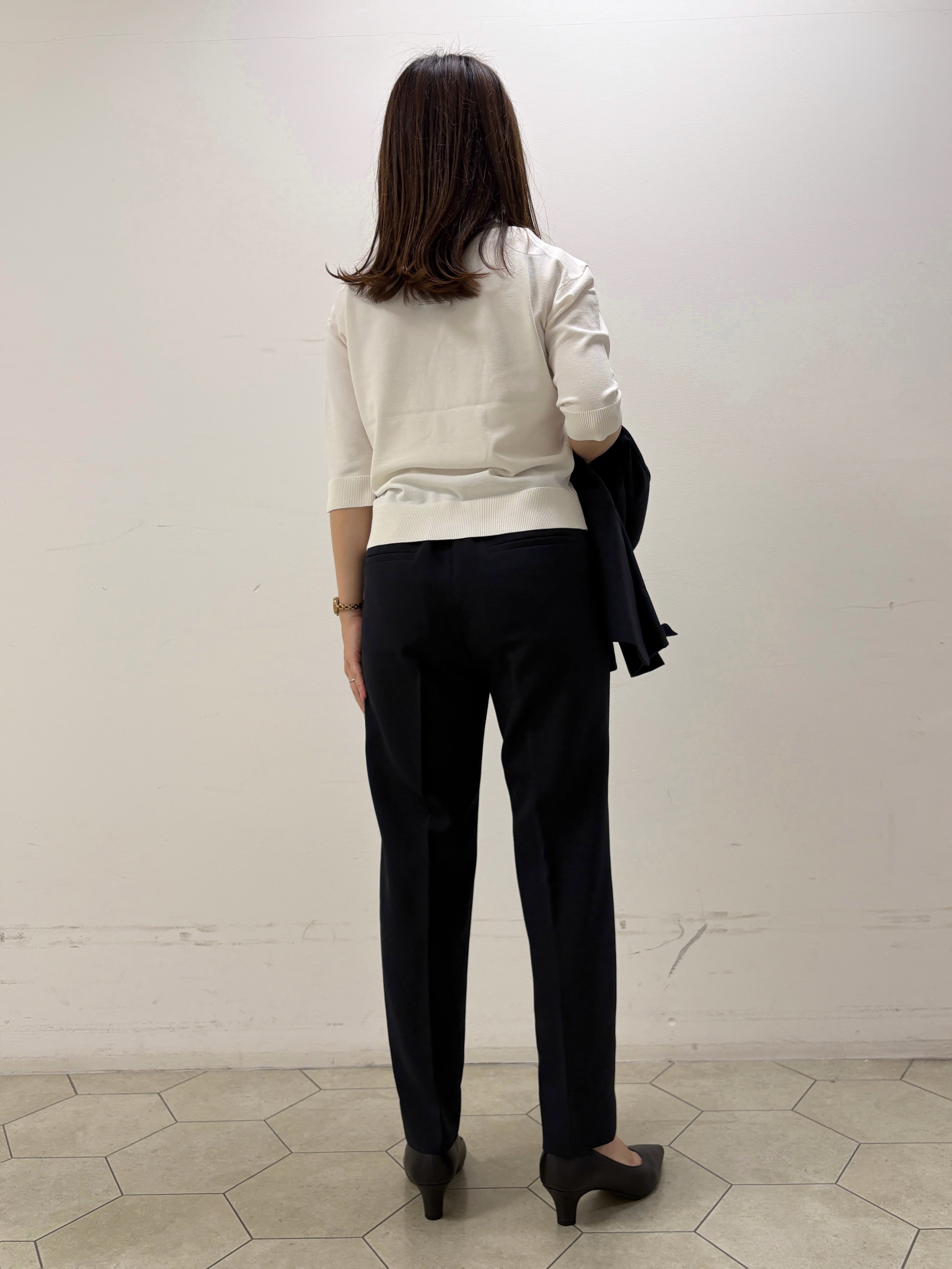 kahoさんの「INDIVI｜【2点セット】5分袖ニット＆カーディガン きれいめアンサンブルニット」を使ったコーディネート