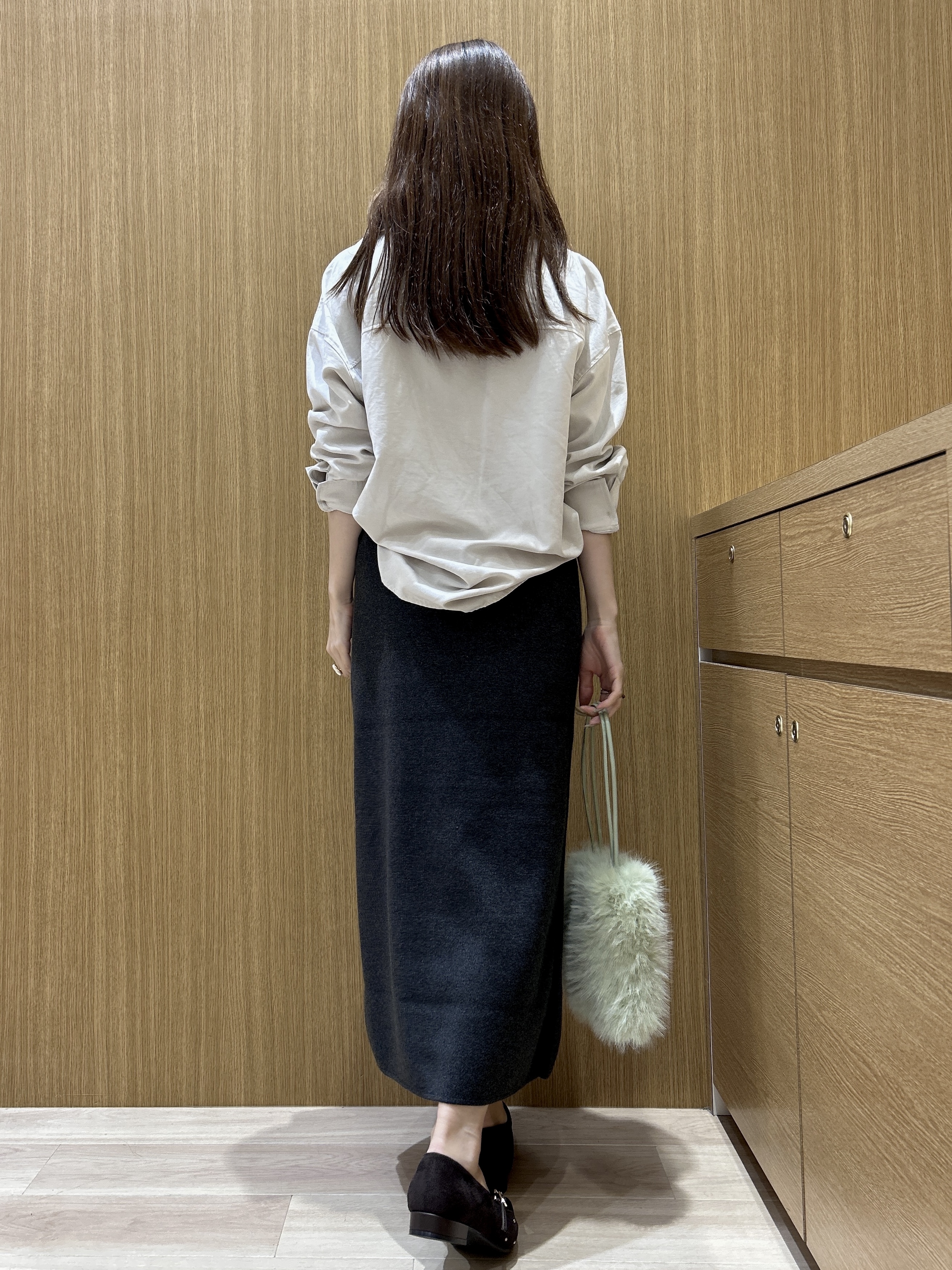 maiさんの「OPAQUE.CLIP｜スエードタッチシャツ【洗濯機OK】」を使ったコーディネート