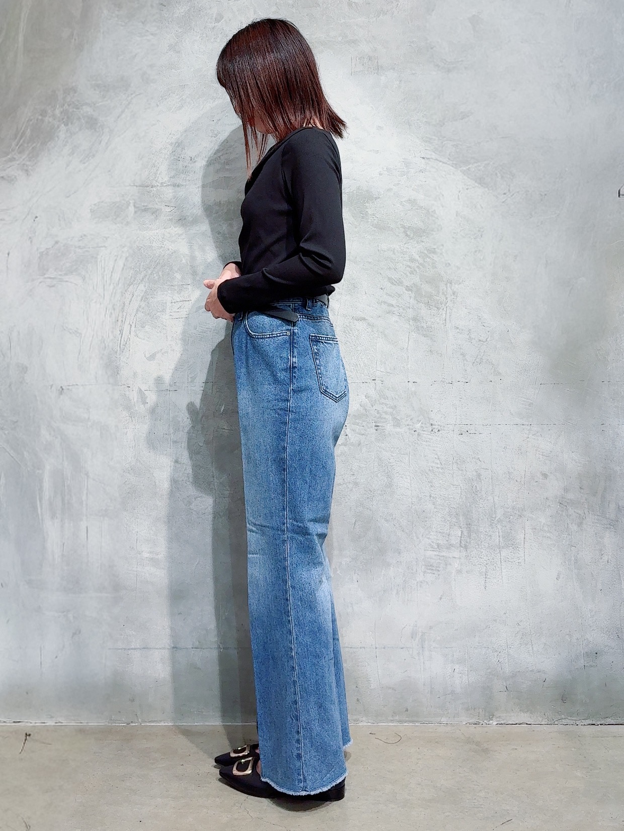 misaさんの「THE SHOP TK｜ドレープネック リブカットソー」を使ったコーディネート