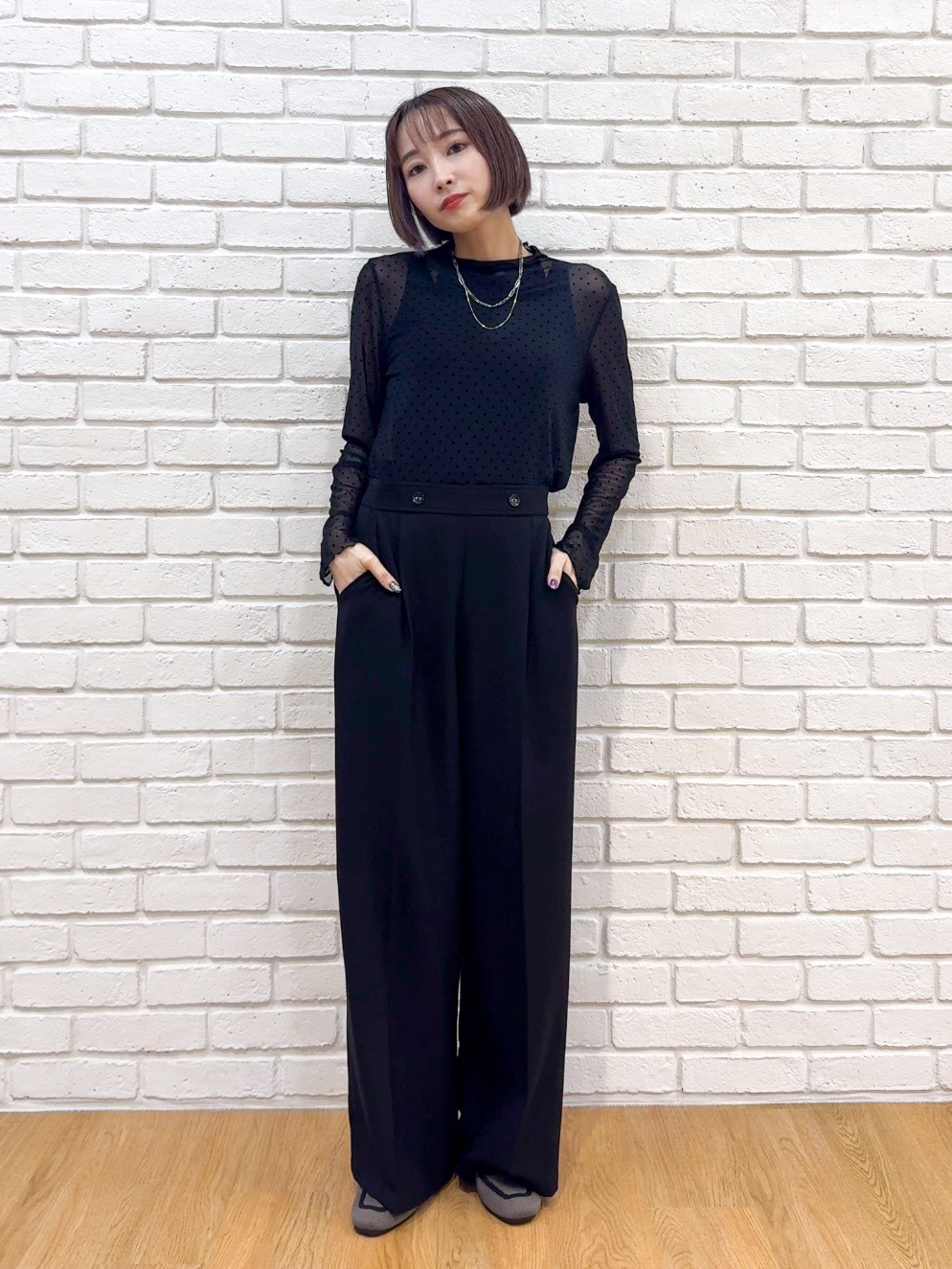 𝐜𝐡𝐢𝐤𝐚さんの「SHOO･LA･RUE｜【S-LL/洗濯機可】コーデにプラスするだけで垢抜ける 柄アソートシアーチュールトップス」を使ったコーディネート
