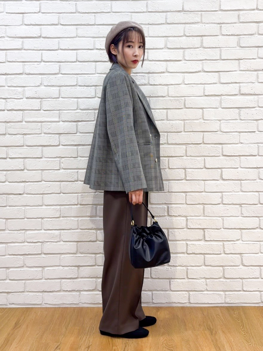 𝐜𝐡𝐢𝐤𝐚さんの「SHOO･LA･RUE｜【S-LL/洗濯機可】レイヤードの幅広がる お袖チュールトップス」を使ったコーディネート