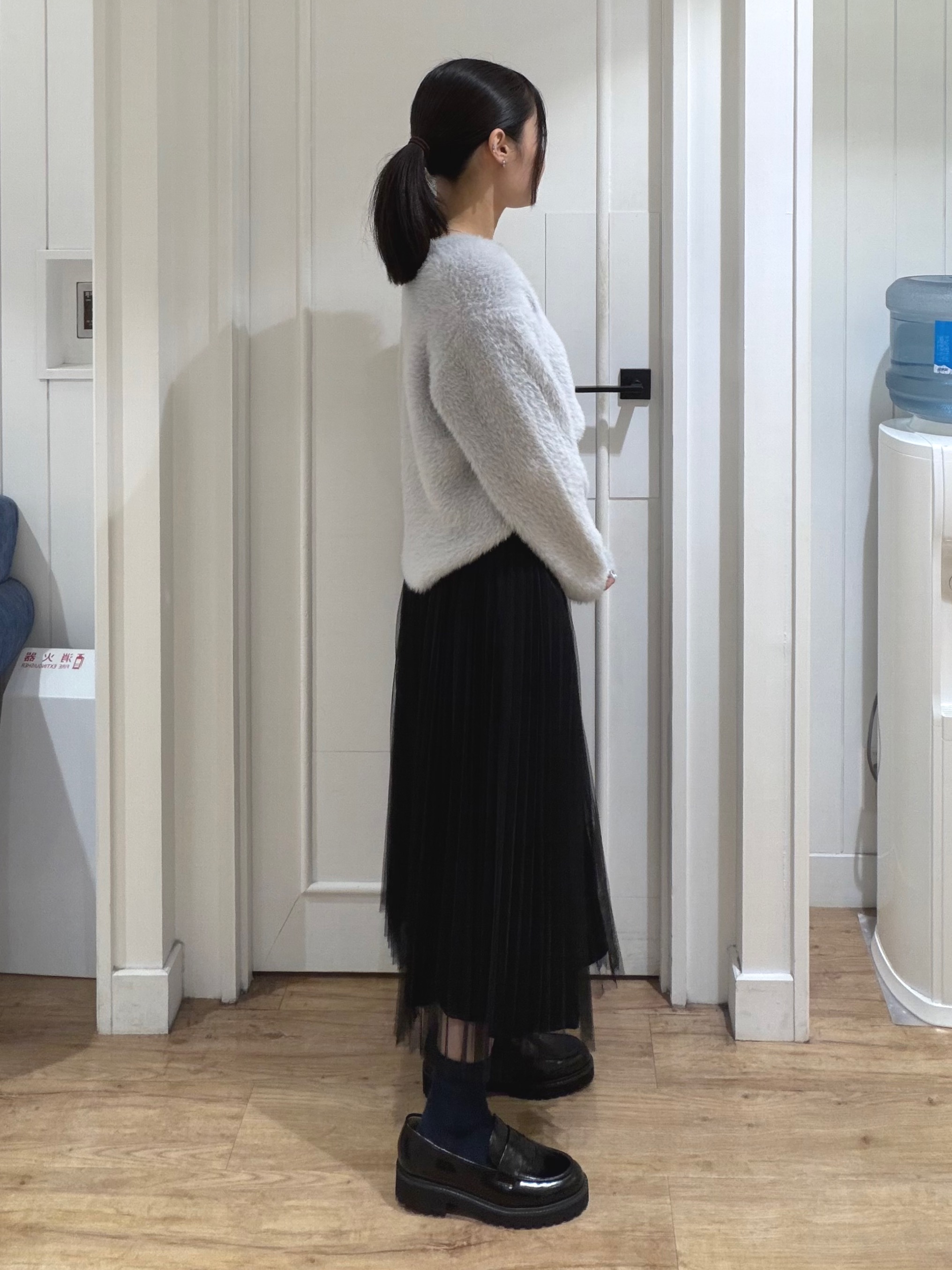 秦美里さんの「Dessin｜【洗える/オンオフ使える】リバーシブル マットサテン＆チュールスカート」を使ったコーディネート
