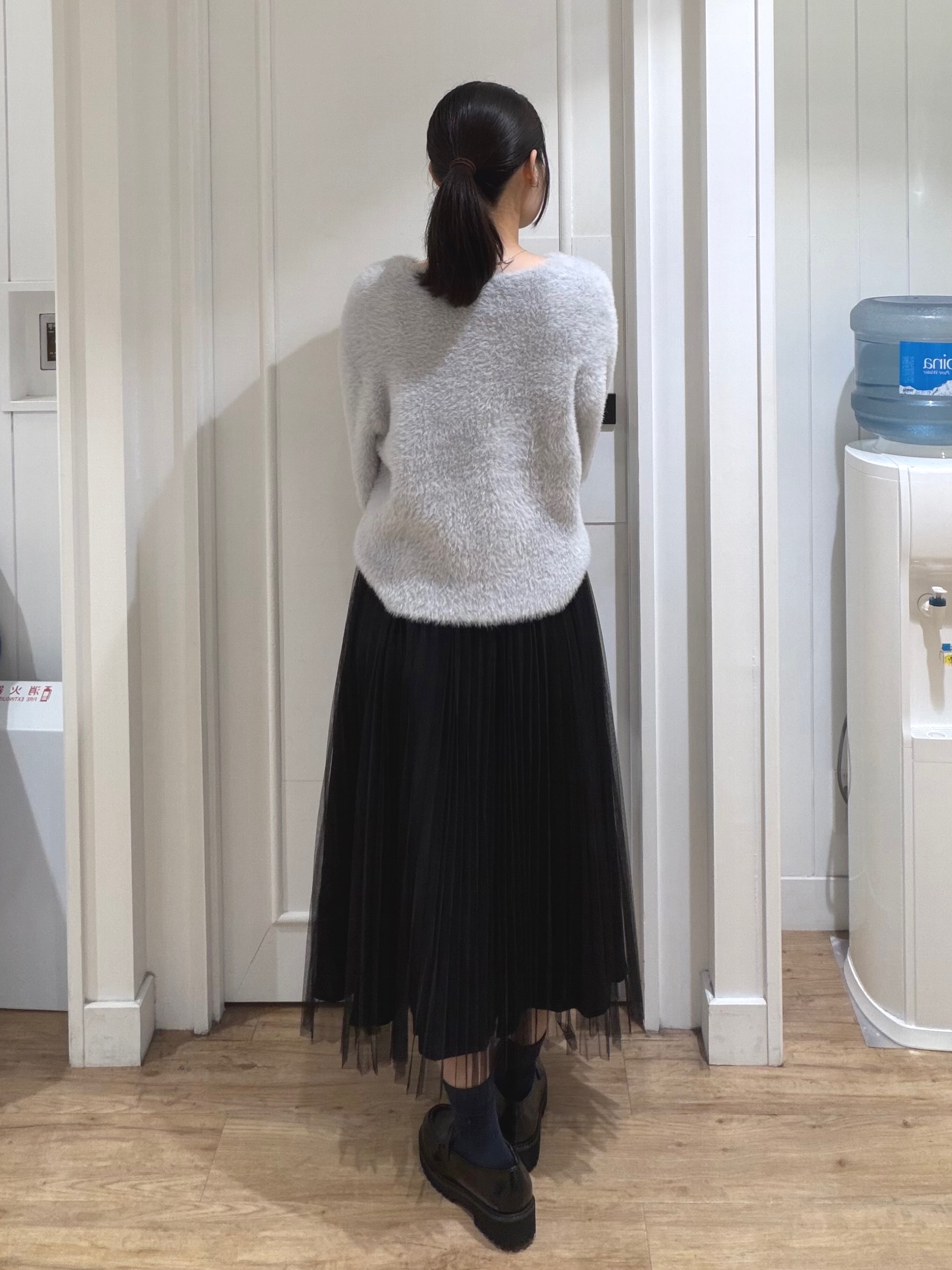 秦美里さんの「Dessin｜【洗える/オンオフ使える】リバーシブル マットサテン＆チュールスカート」を使ったコーディネート