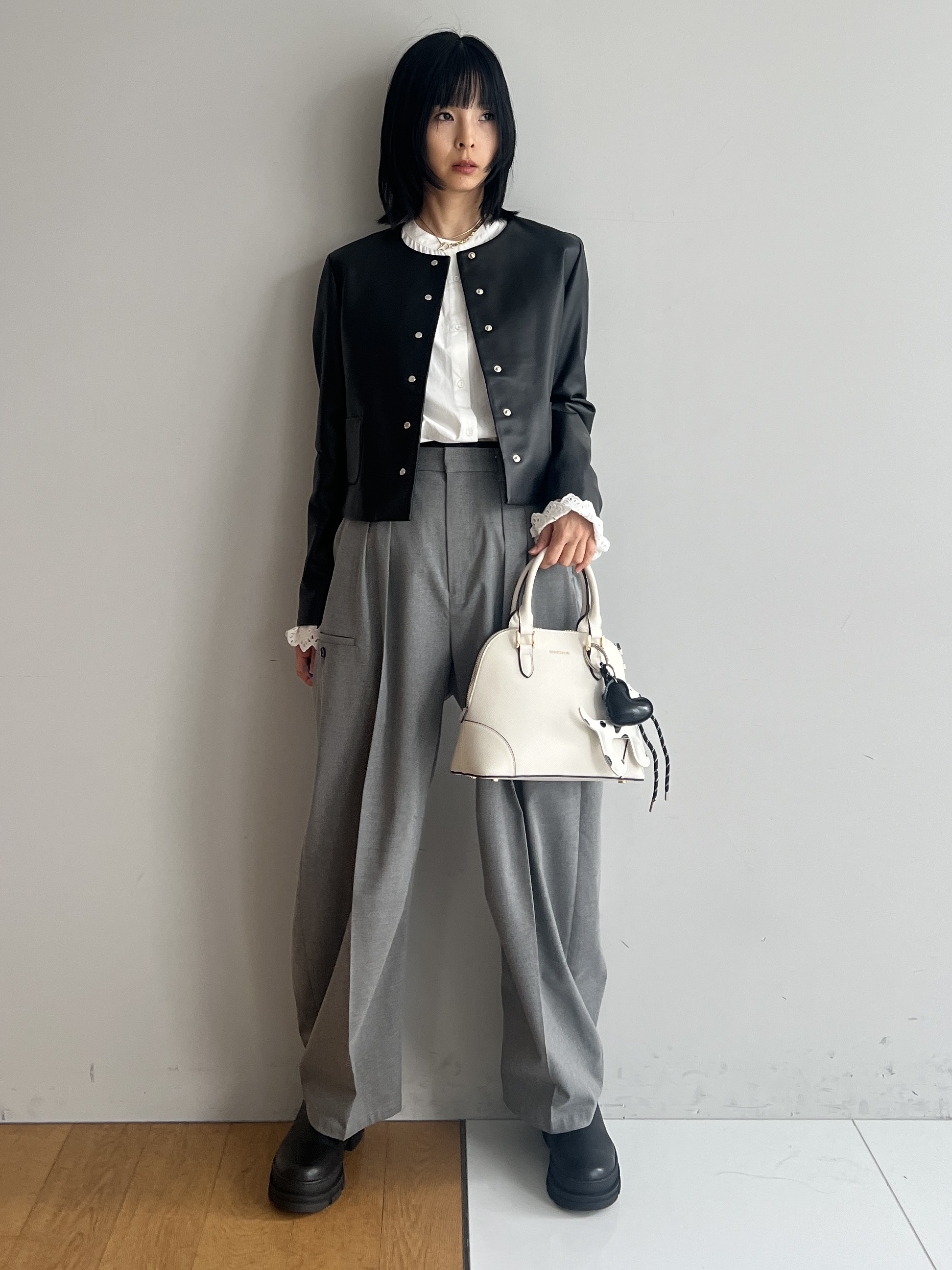 misaさんの「DRESSTERIOR｜ブガッティバッグ」を使ったコーディネート