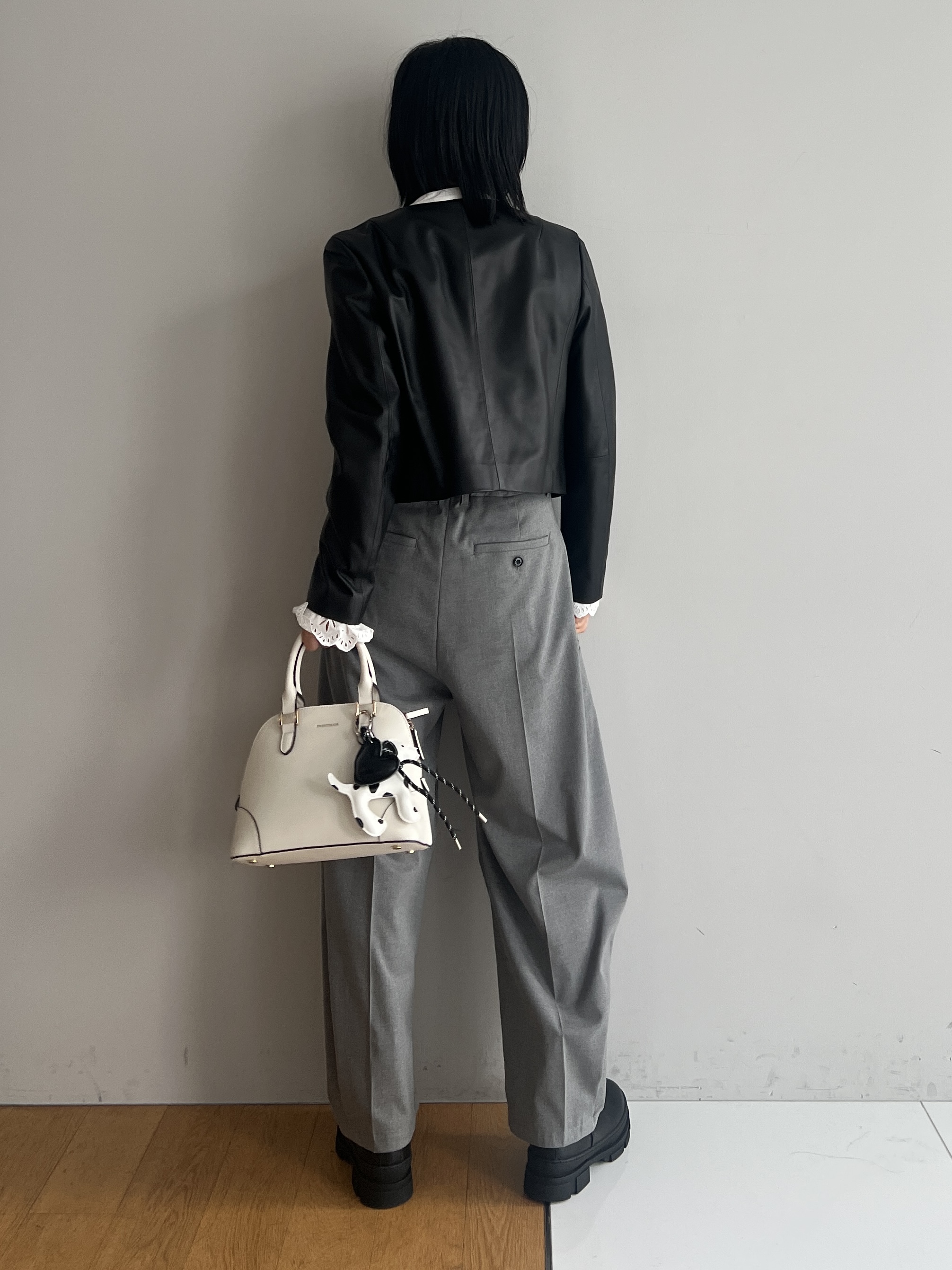 misaさんの「DRESSTERIOR｜ブガッティバッグ」を使ったコーディネート