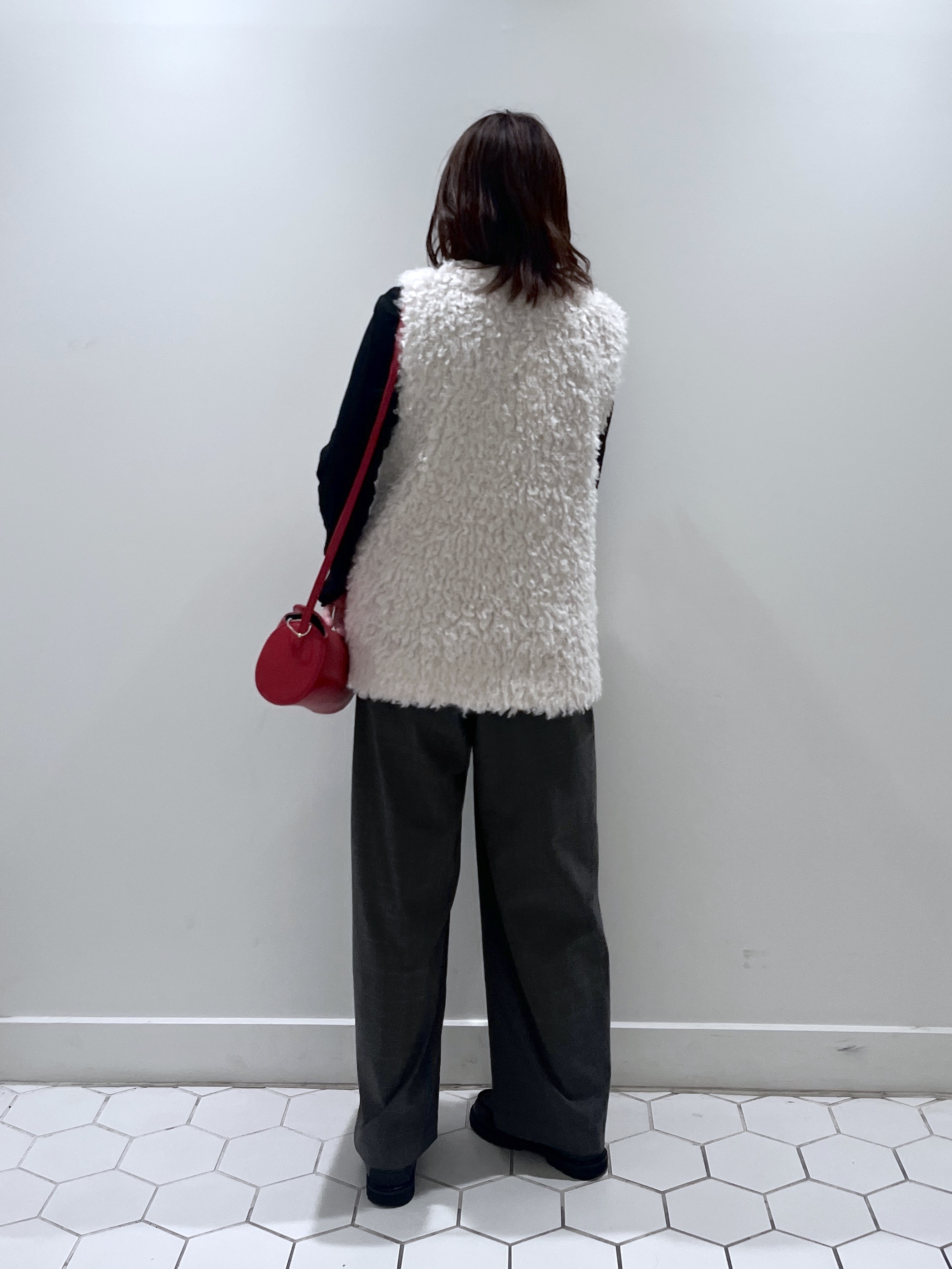 Makinoさんの「Dessin｜【洗える/秋羽織り】フェイクファージレ」を使ったコーディネート
