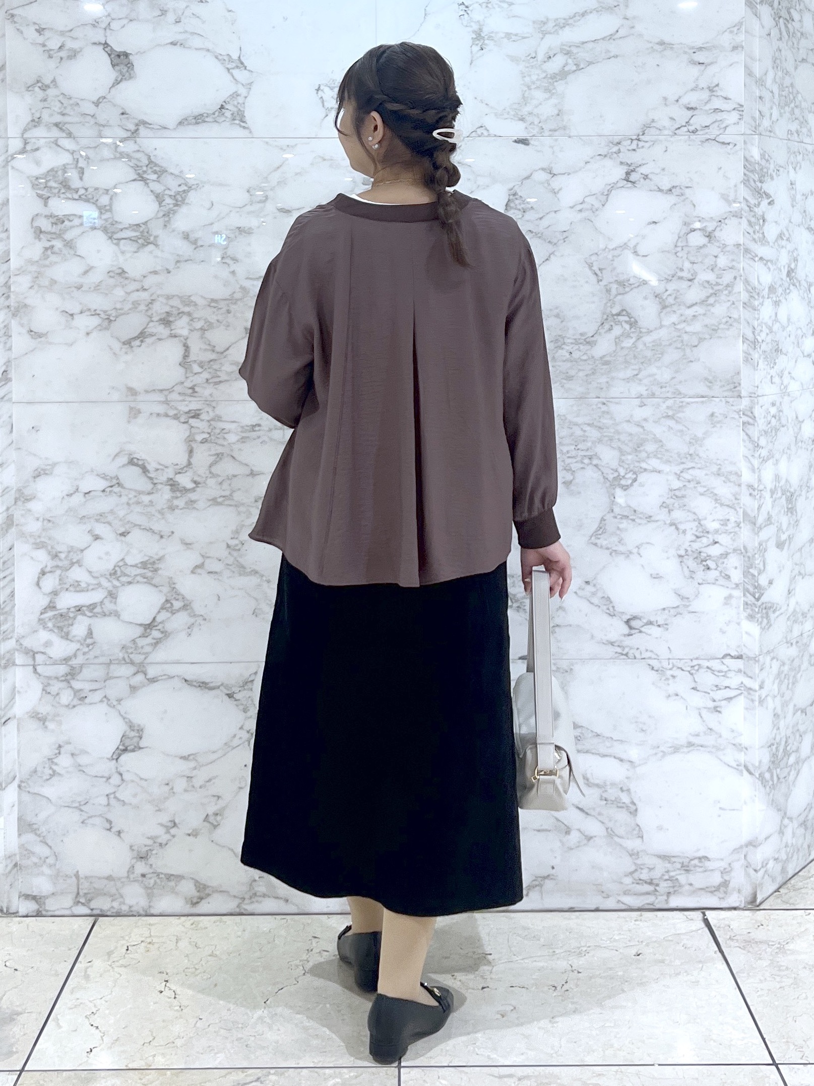 ARISAさんの「grove｜シアーシャツカーディガン」を使ったコーディネート