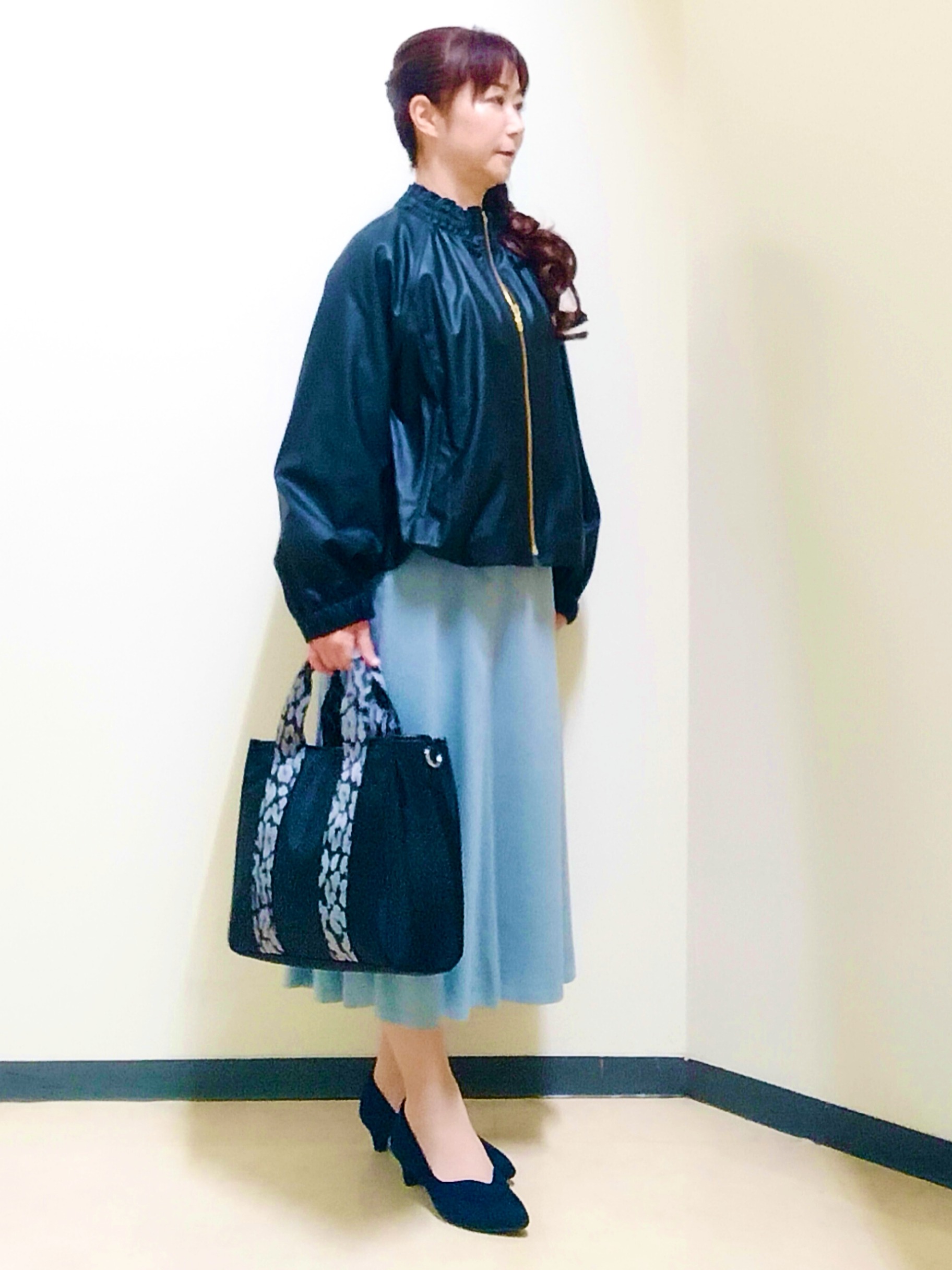 花さんの「Reflect｜レザー調ジップアップブルゾン」を使ったコーディネート