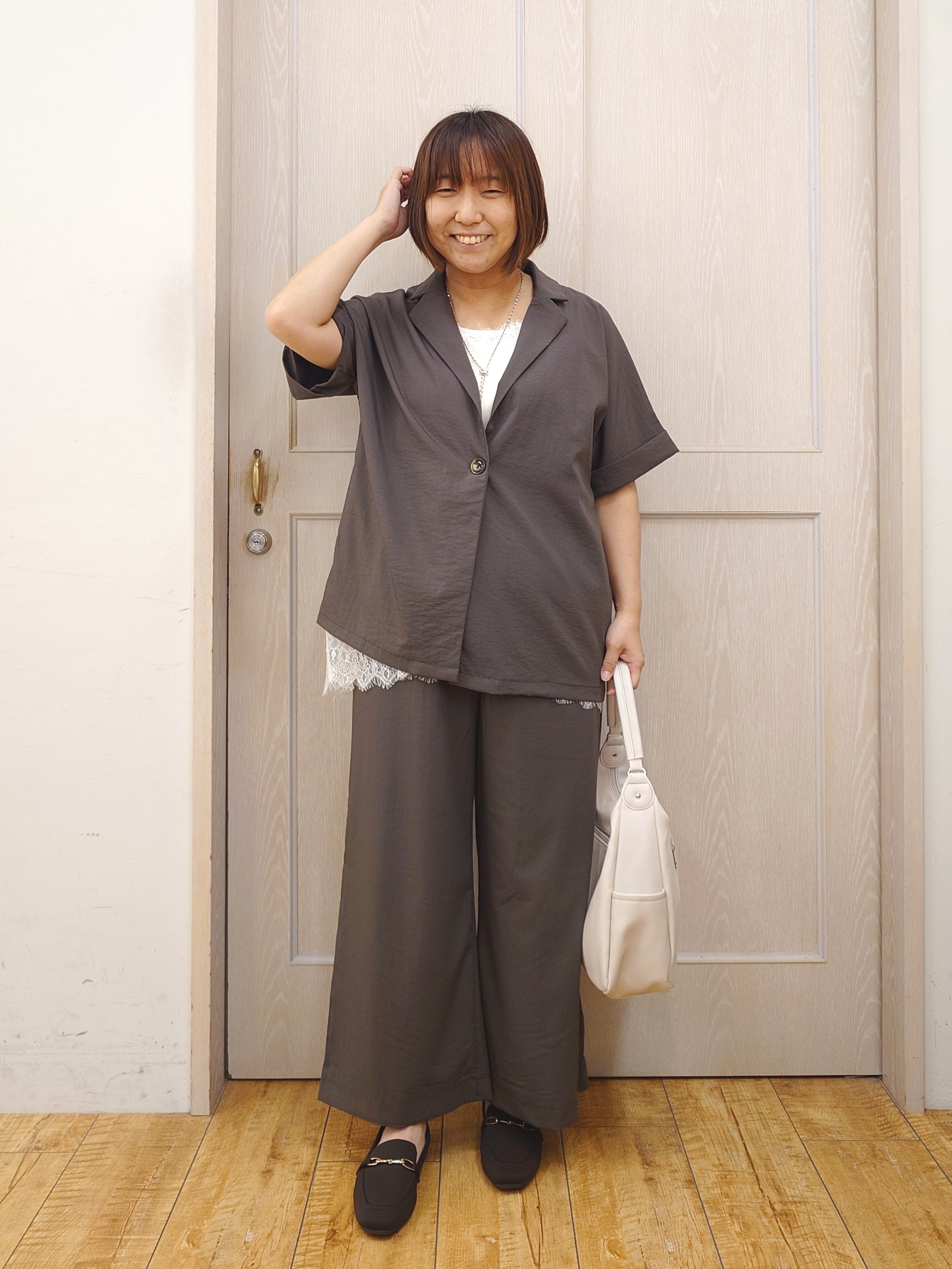 とろろさんの「SHOO･LA･RUE｜【高レビュー/洗濯機可/セットアップ可】軽凛(かろりん) 半袖ジャケット」を使ったコーディネート