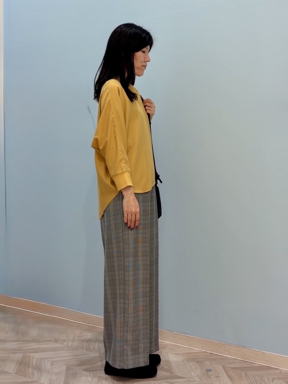 大西直穂さんの「SHOO･LA･RUE｜【着丈選べる/洗濯後しわになりにくい】インせず着られる ドルマンブラウス」を使ったコーディネート