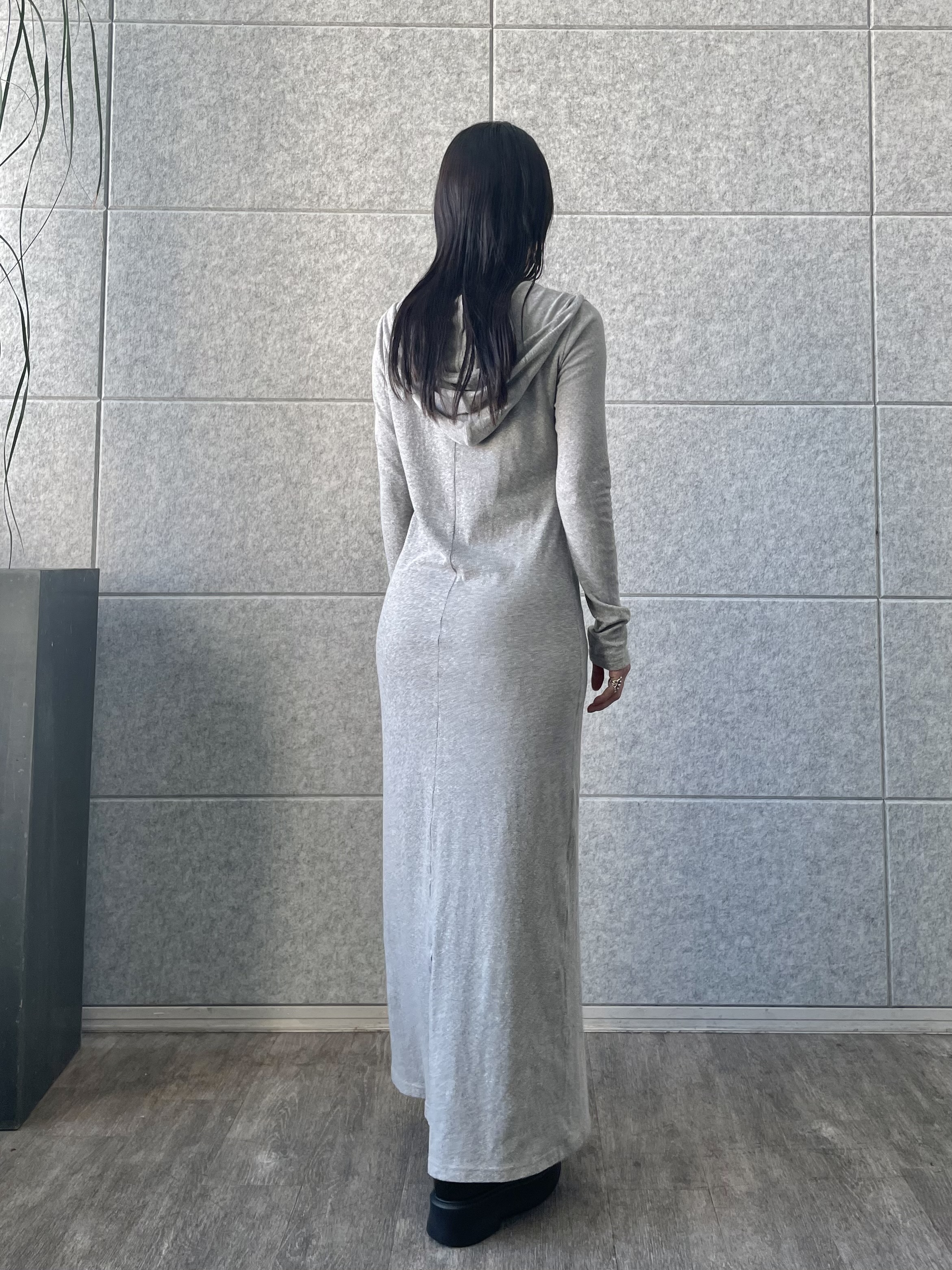 丸山加奈子さんの「CODE A｜UKI UKI＊CODE A｜hooded jersey dress」を使ったコーディネート