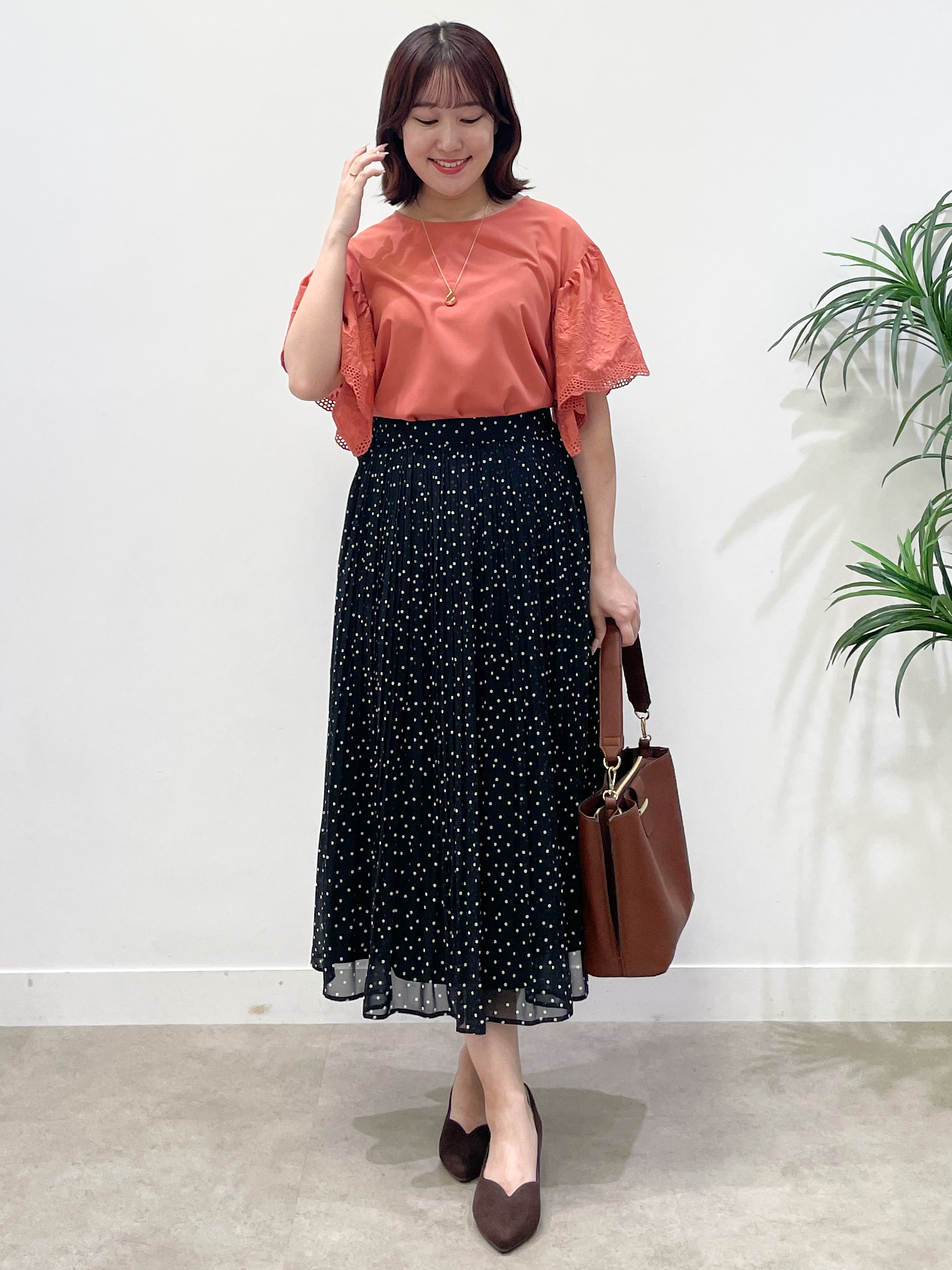yukariさんの「Reflect｜【通勤◎】スカラップレーススリーブ ブラウス」を使ったコーディネート