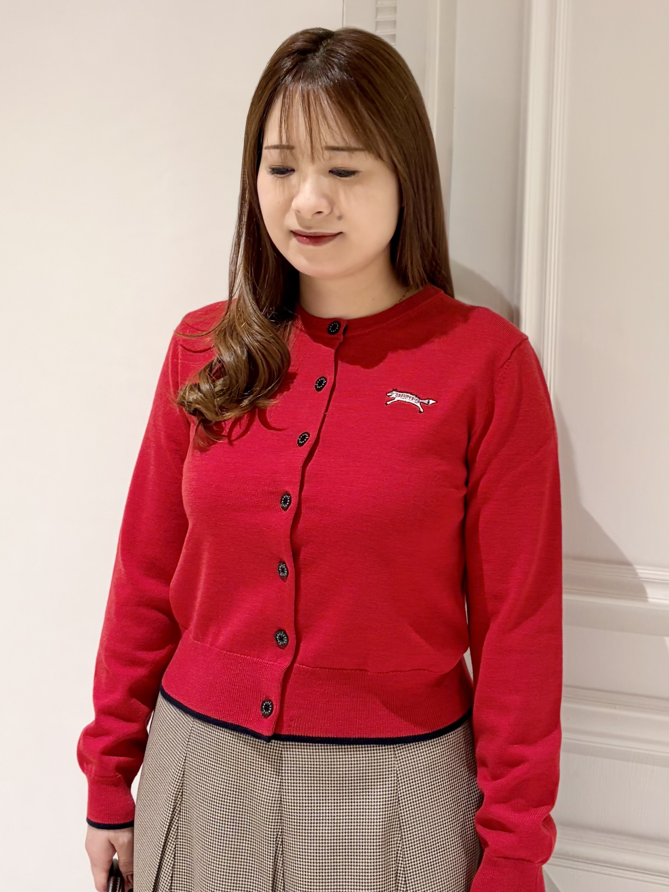 minowaさんの「DRESSTERIOR｜ゼニアバル―ファキャッシュウールクルーネックカーディガン」を使ったコーディネート